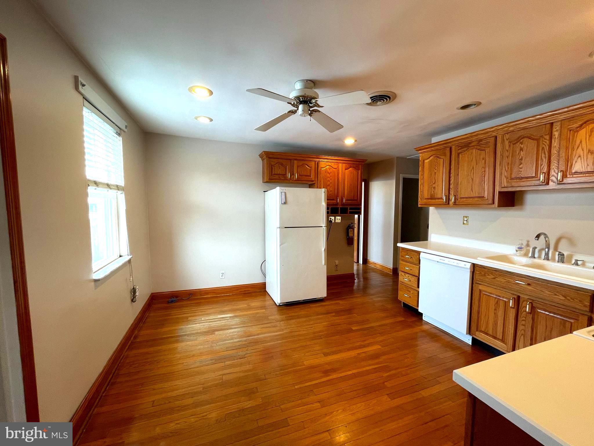 FOLCROFT - Residential Lease
