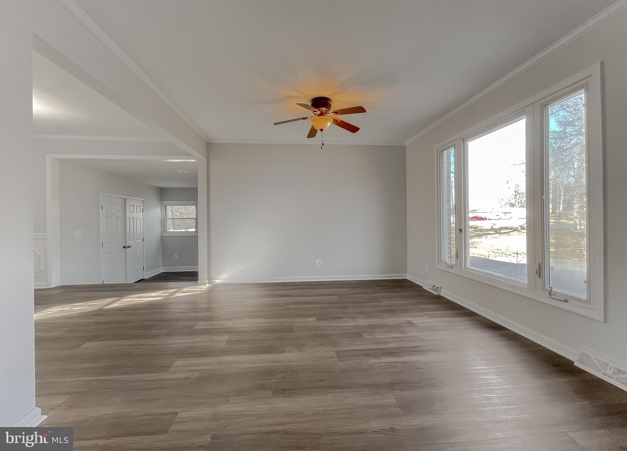 BAREFOOT ACRES - Residential