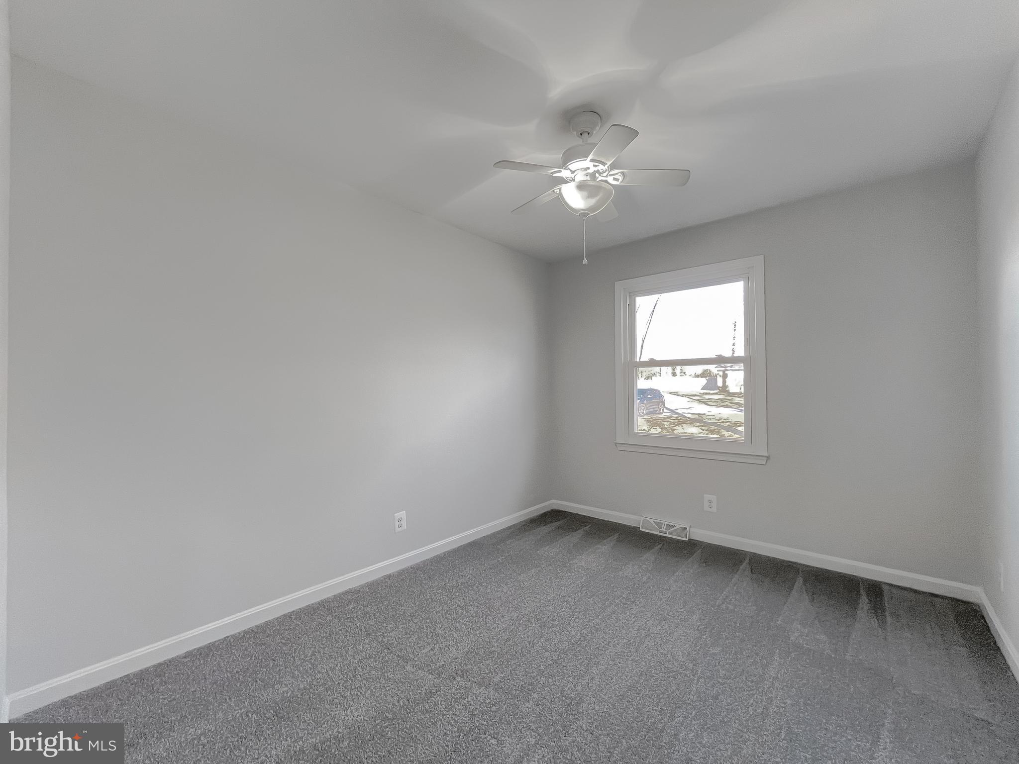 BAREFOOT ACRES - Residential