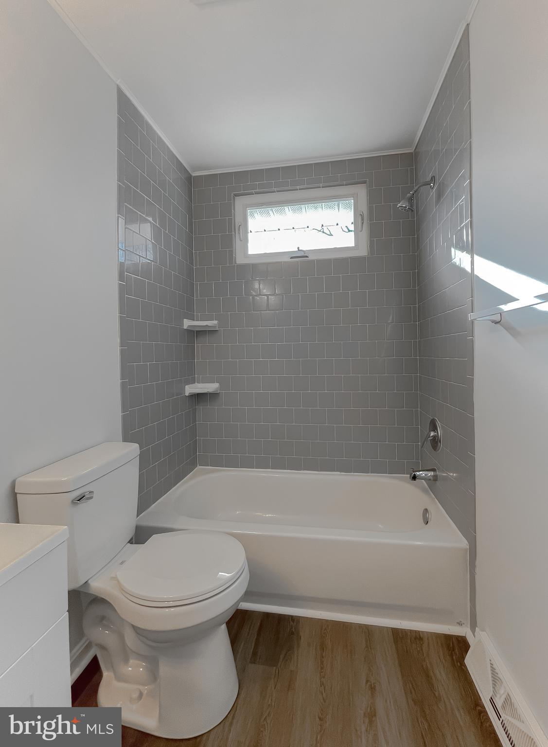 BAREFOOT ACRES - Residential