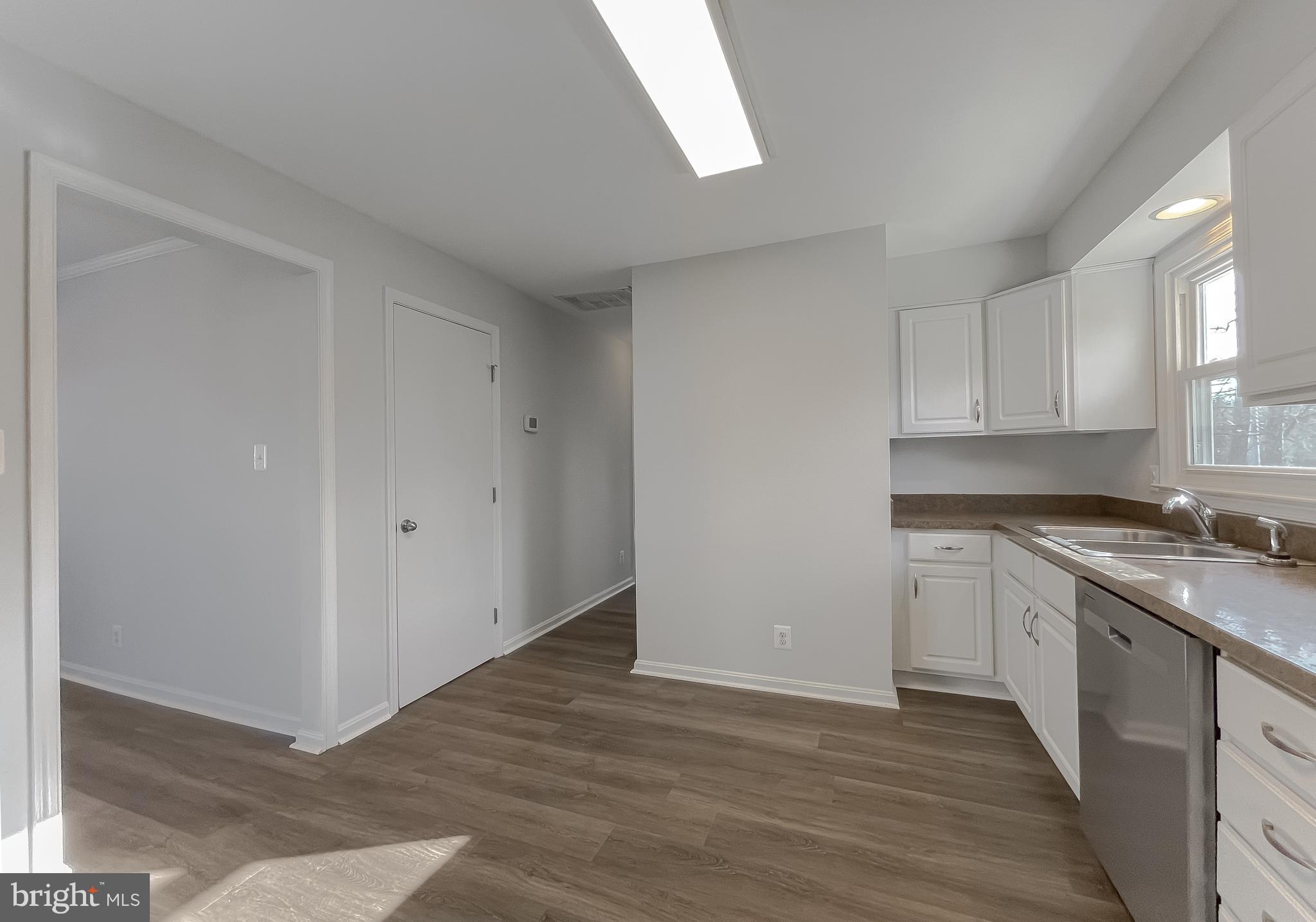 BAREFOOT ACRES - Residential