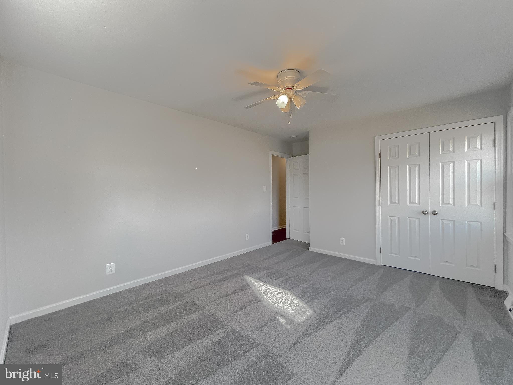 BAREFOOT ACRES - Residential