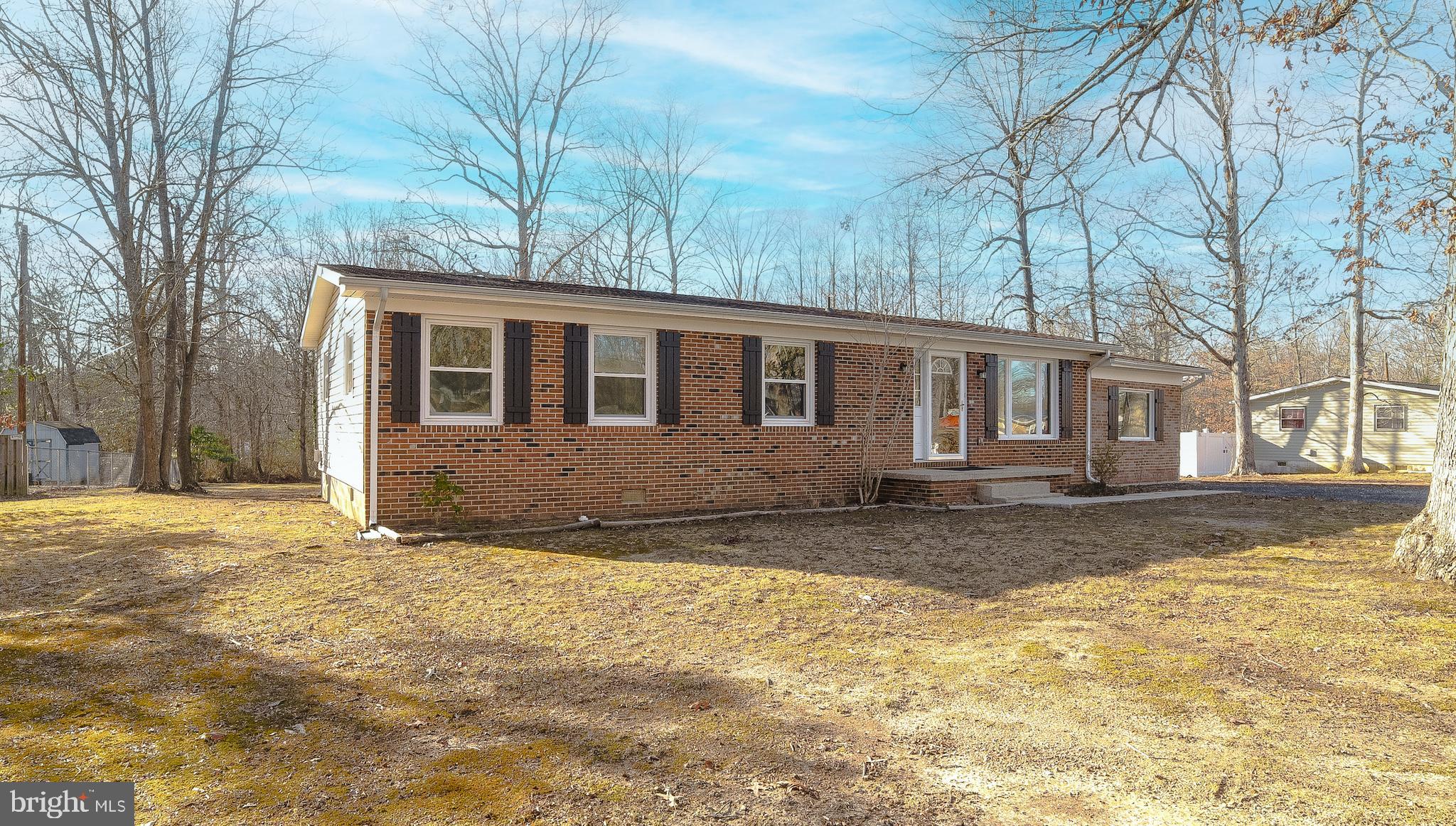 BAREFOOT ACRES - Residential