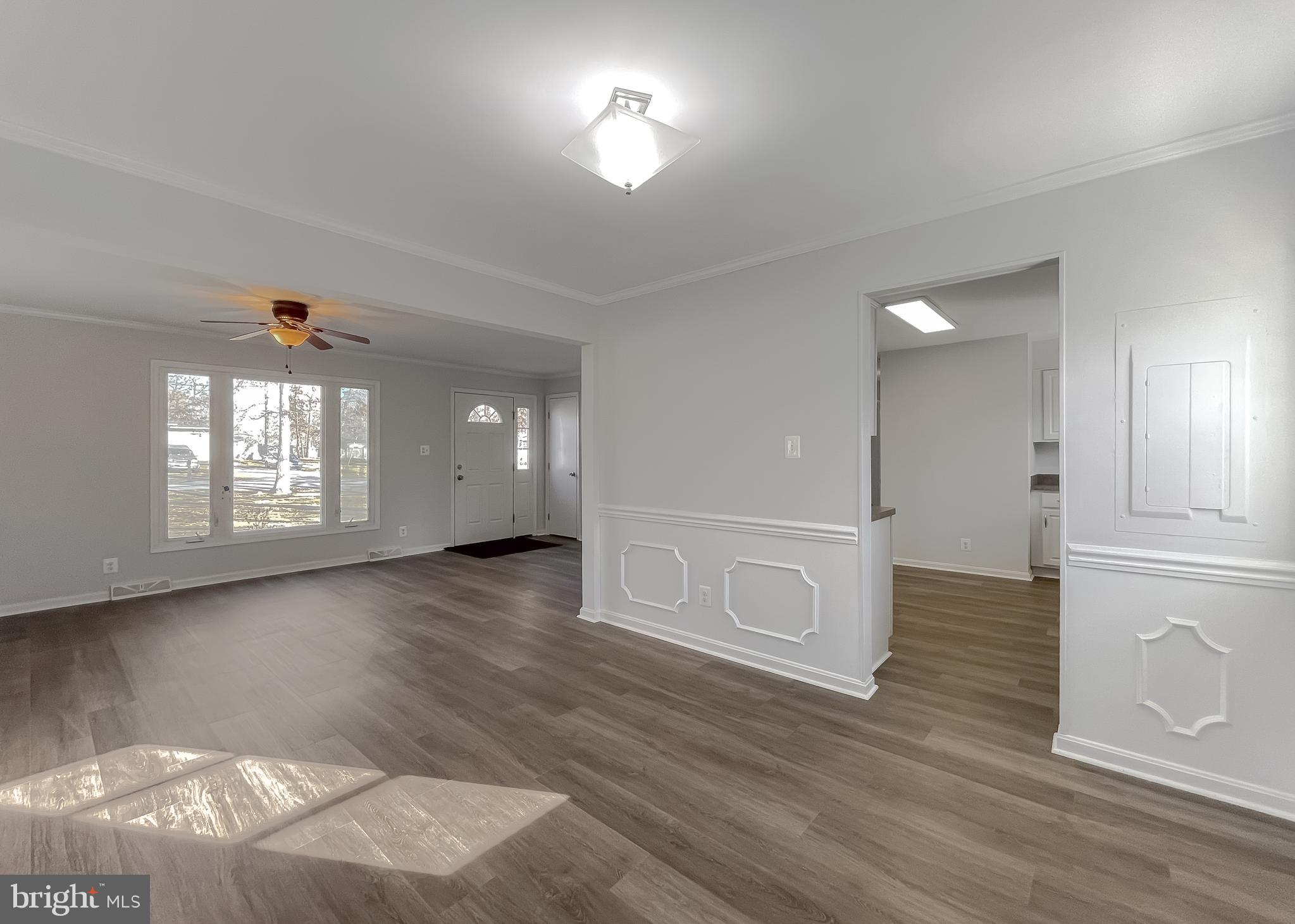 BAREFOOT ACRES - Residential