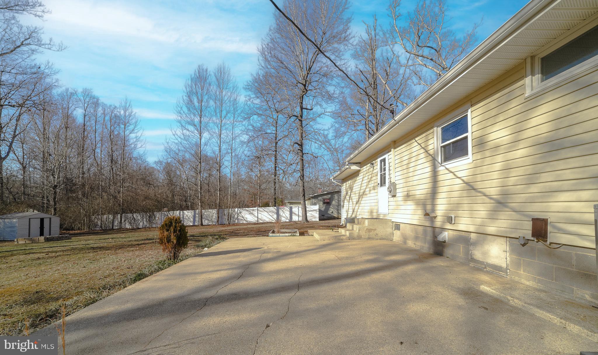 BAREFOOT ACRES - Residential