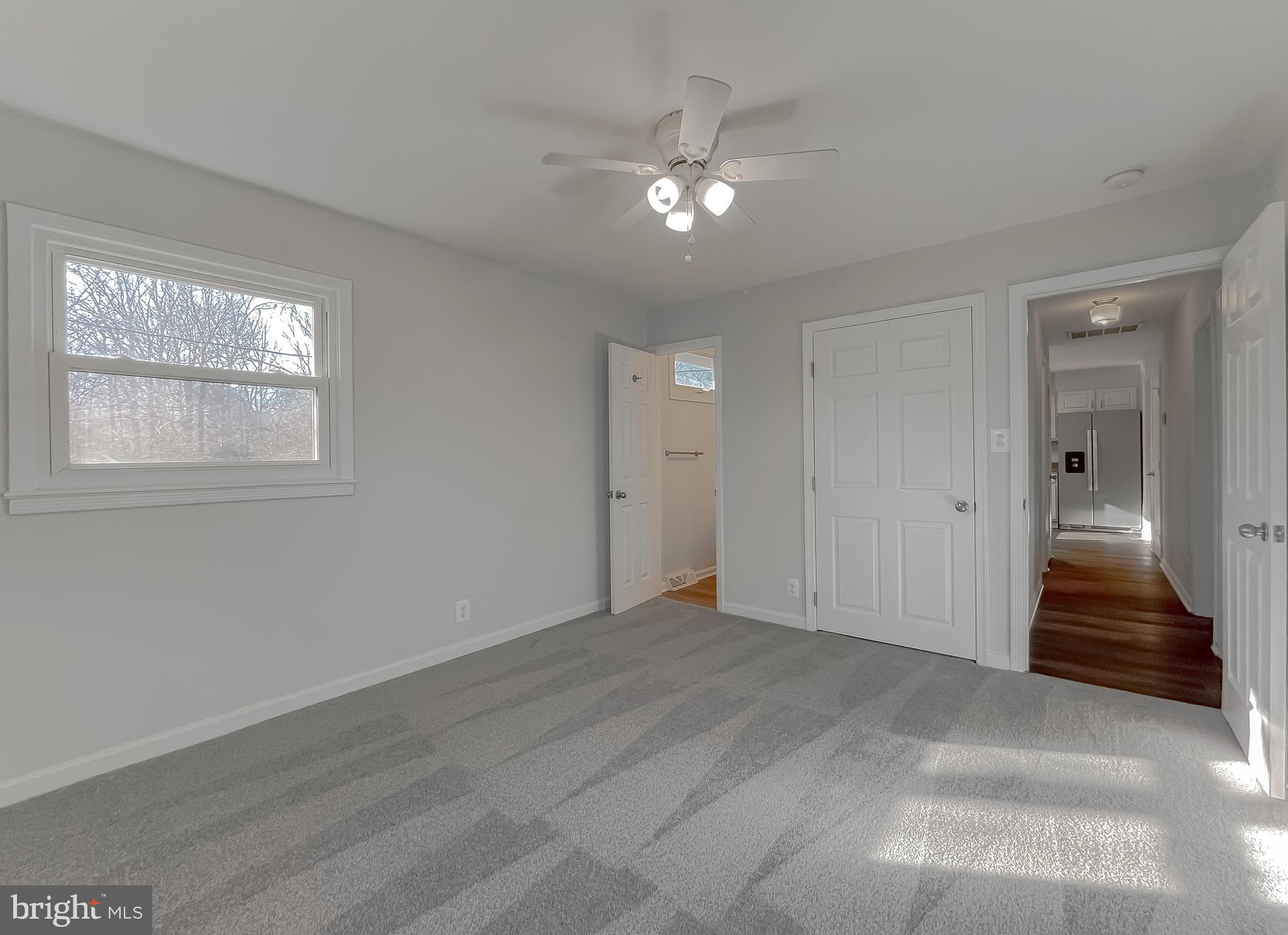 BAREFOOT ACRES - Residential