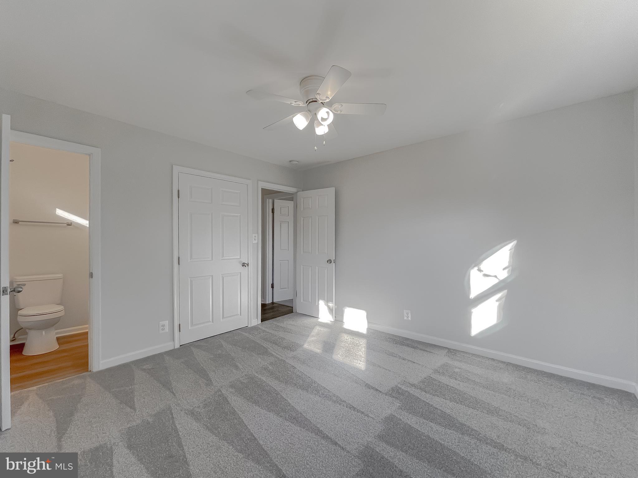 BAREFOOT ACRES - Residential