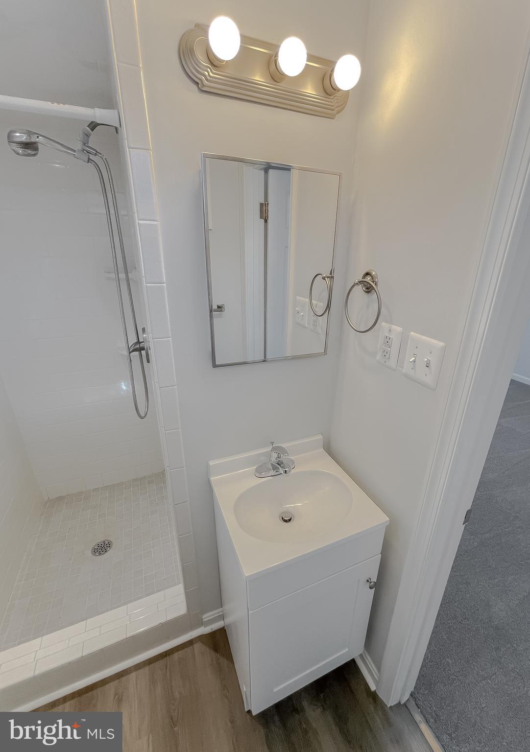 BAREFOOT ACRES - Residential