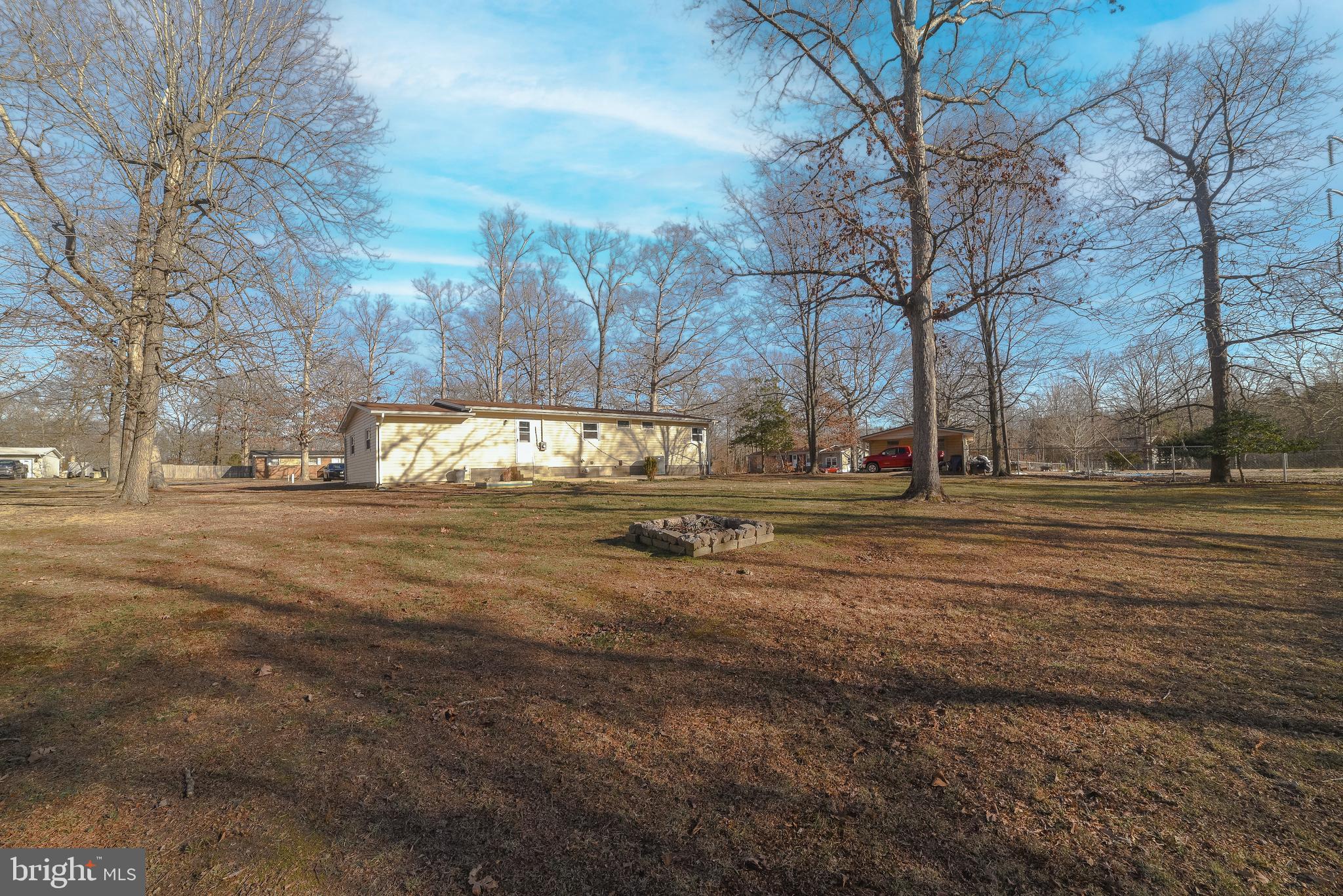 BAREFOOT ACRES - Residential