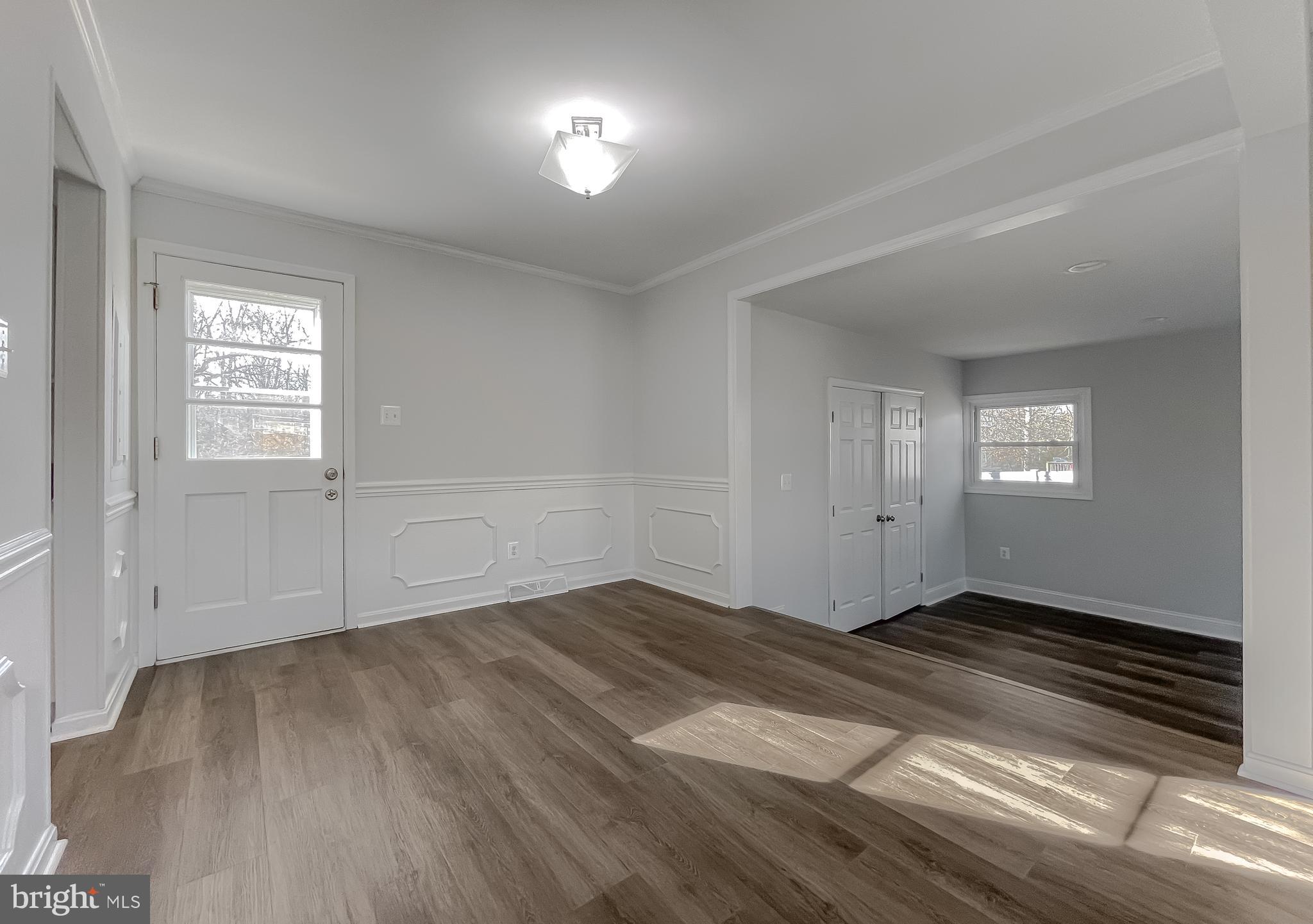 BAREFOOT ACRES - Residential