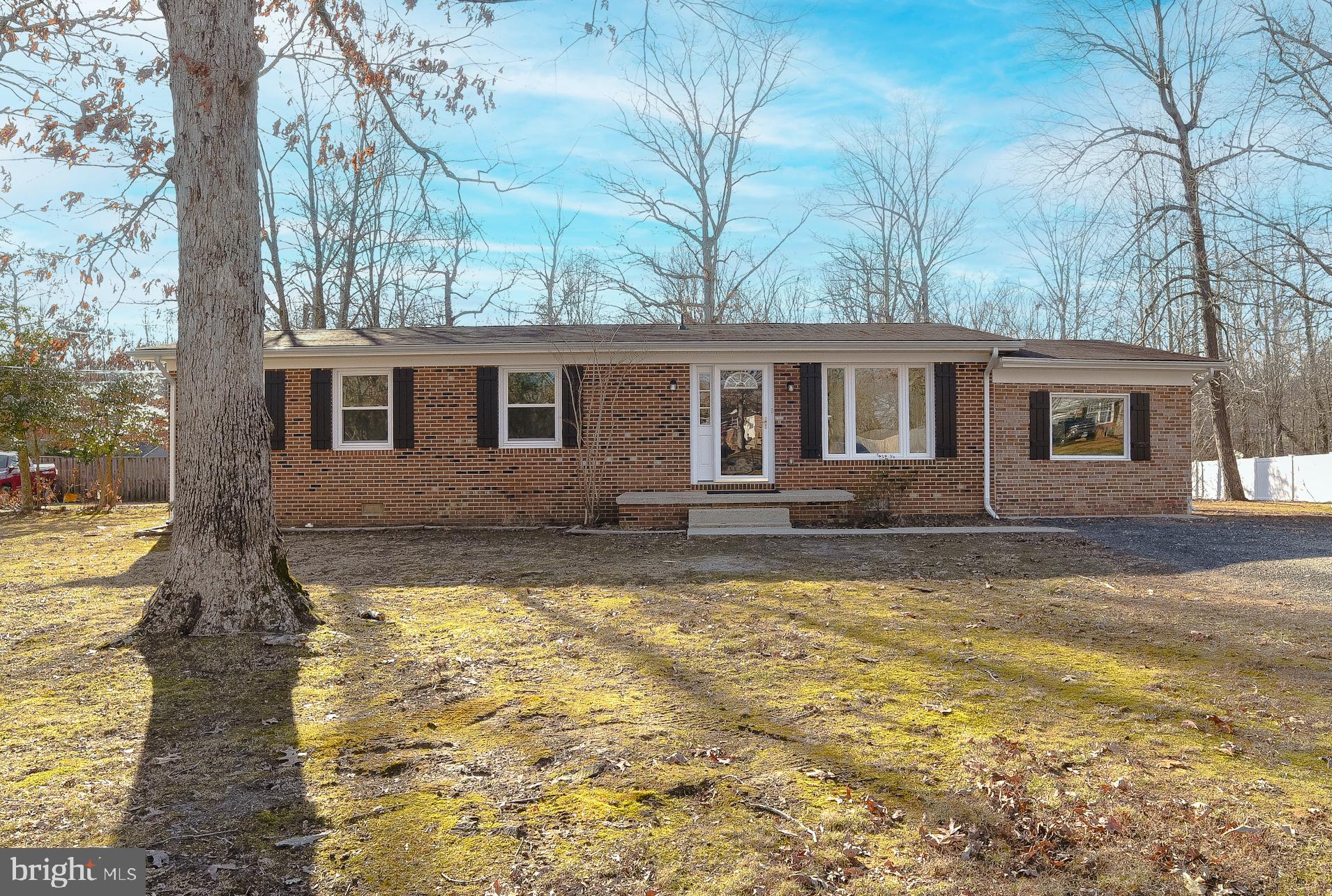 BAREFOOT ACRES - Residential