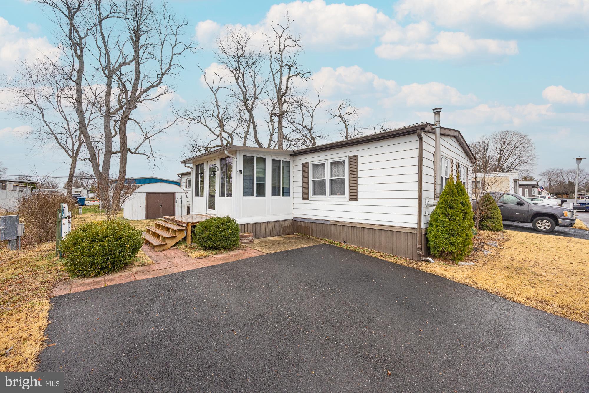 PENNWOOD CROSSING - Residential