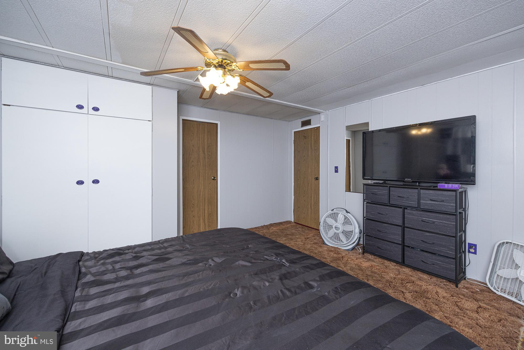 PENNWOOD CROSSING - Residential