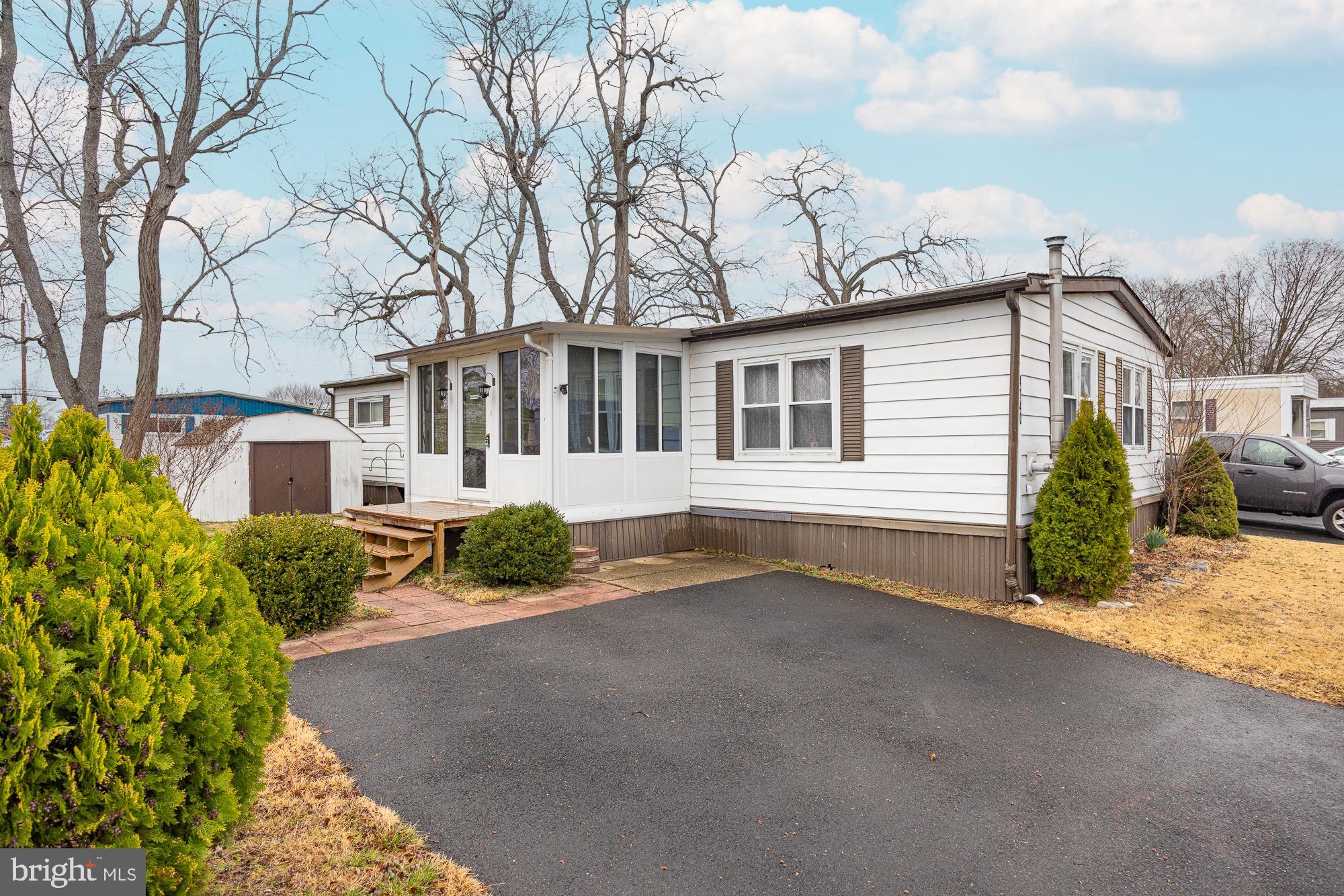 PENNWOOD CROSSING - Residential