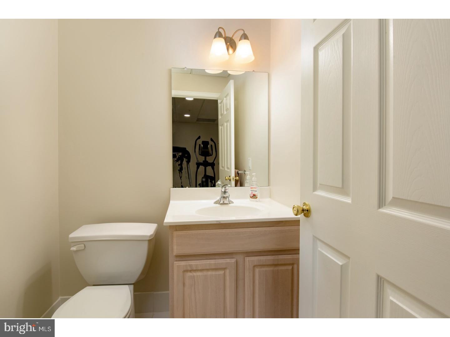 WILLOW MANOR - Residential