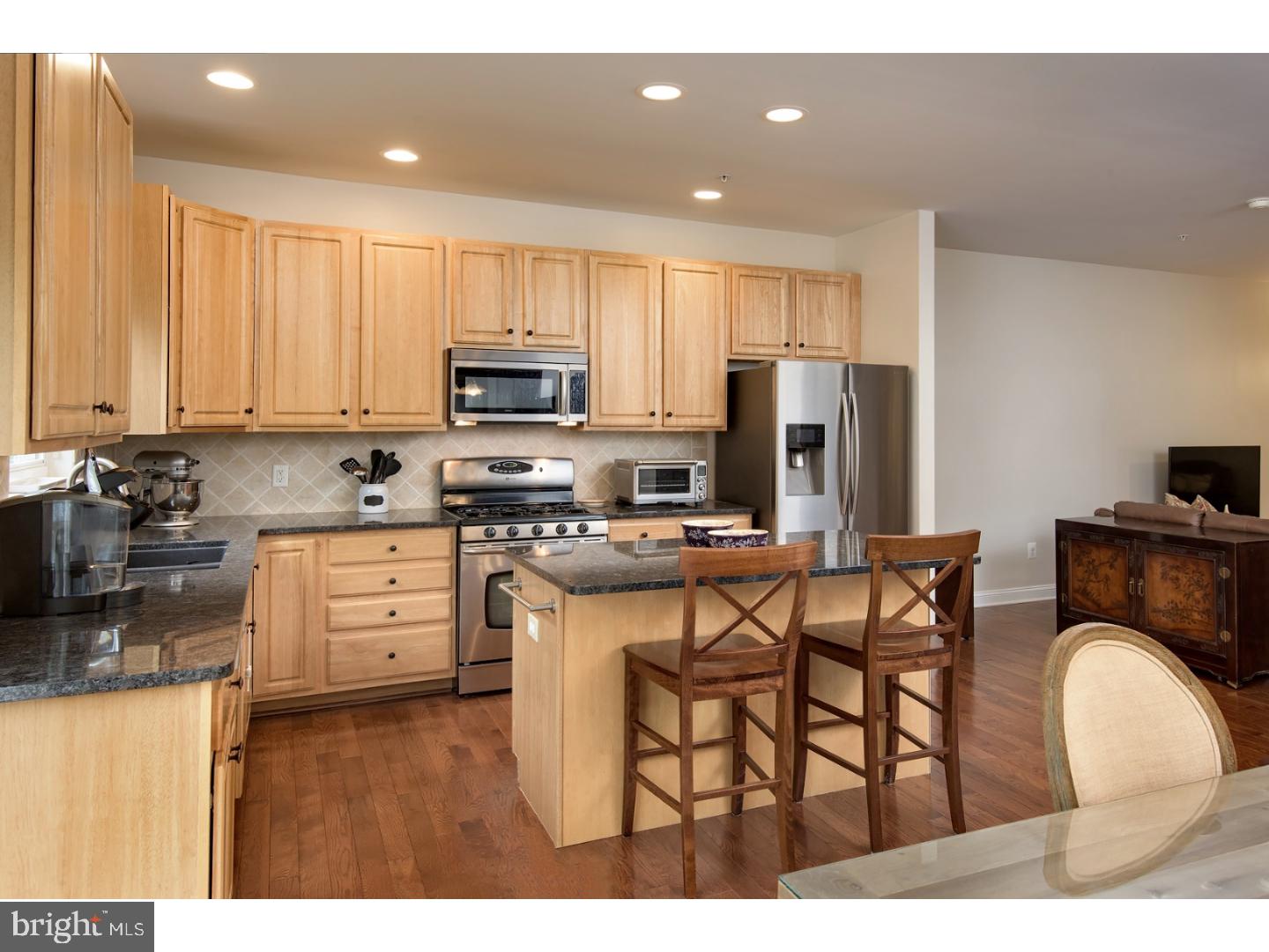 WILLOW MANOR - Residential