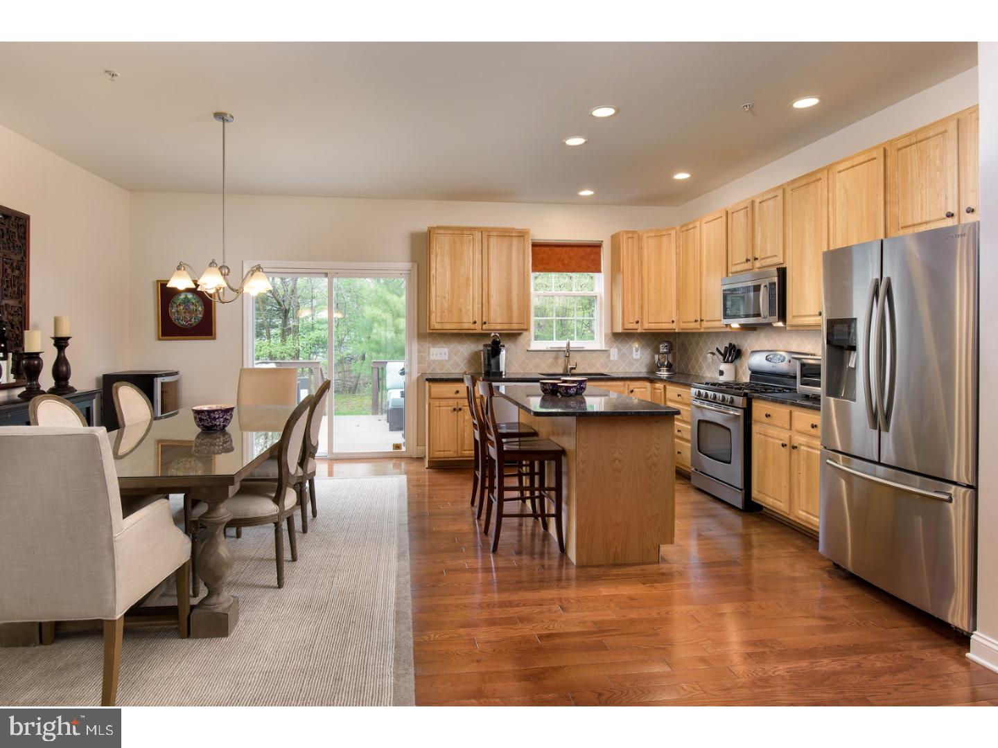 WILLOW MANOR - Residential