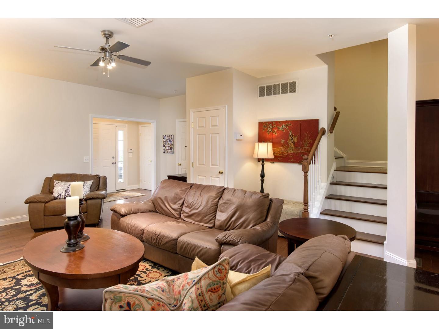 WILLOW MANOR - Residential