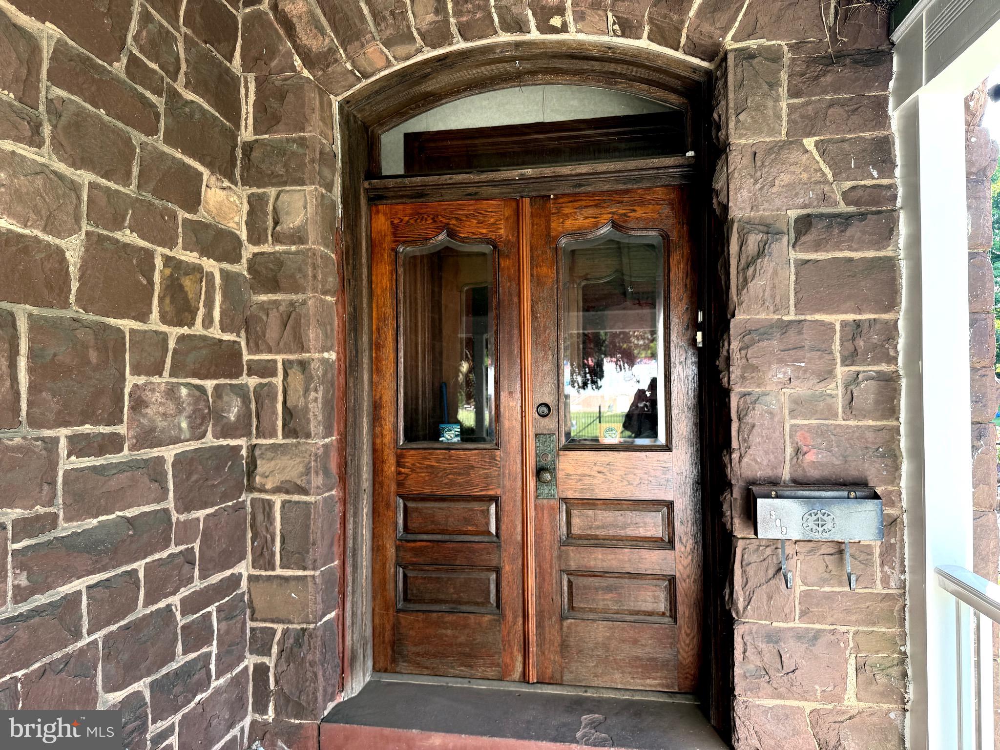 JENKINTOWN - Residential