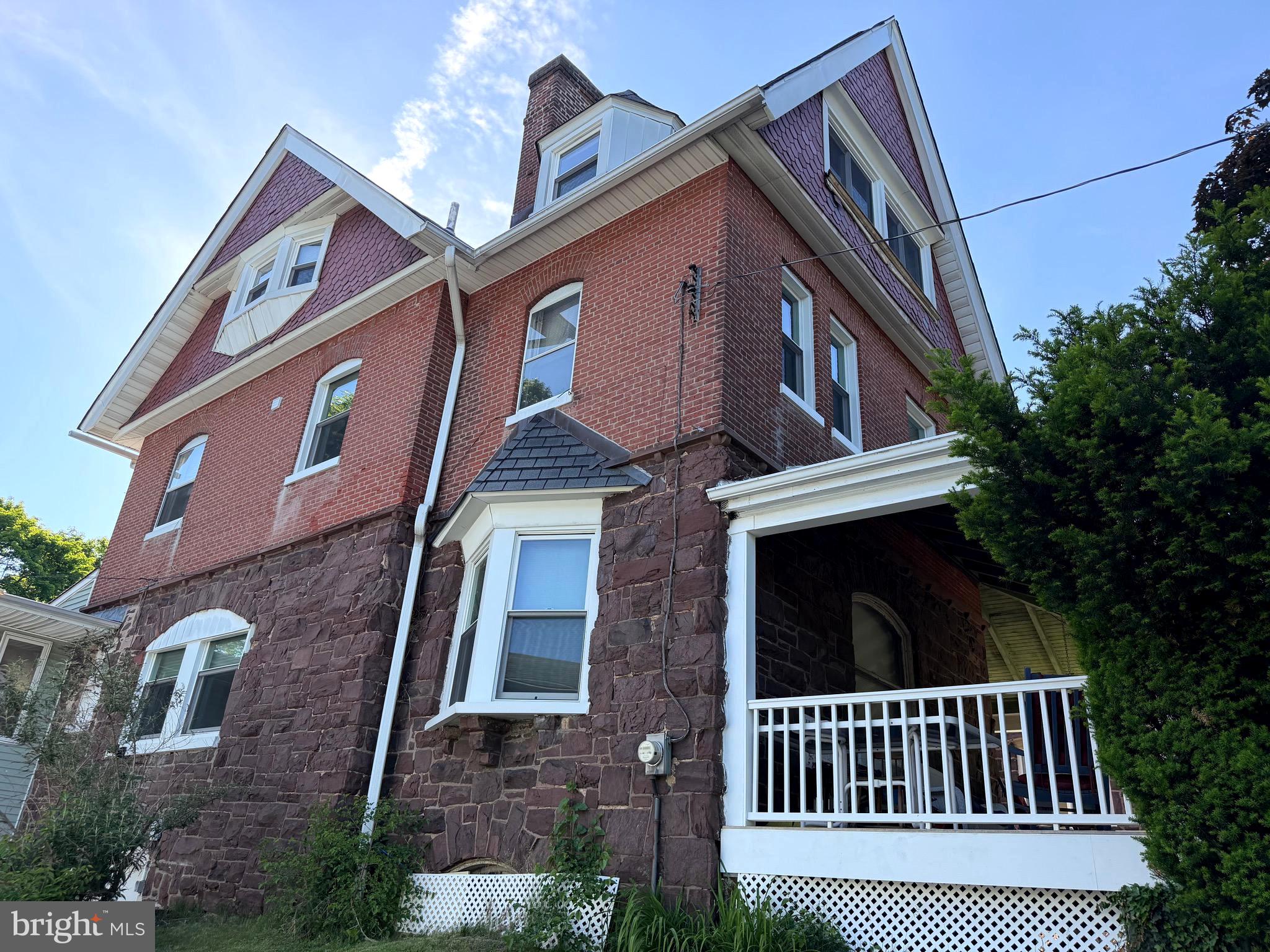 JENKINTOWN - Residential