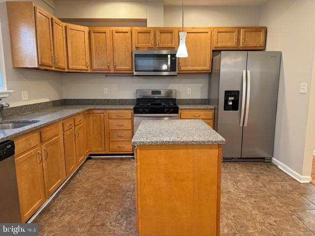 BELVEDERE SQUARE - Residential Lease