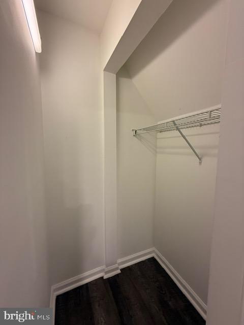 BELVEDERE SQUARE - Residential Lease