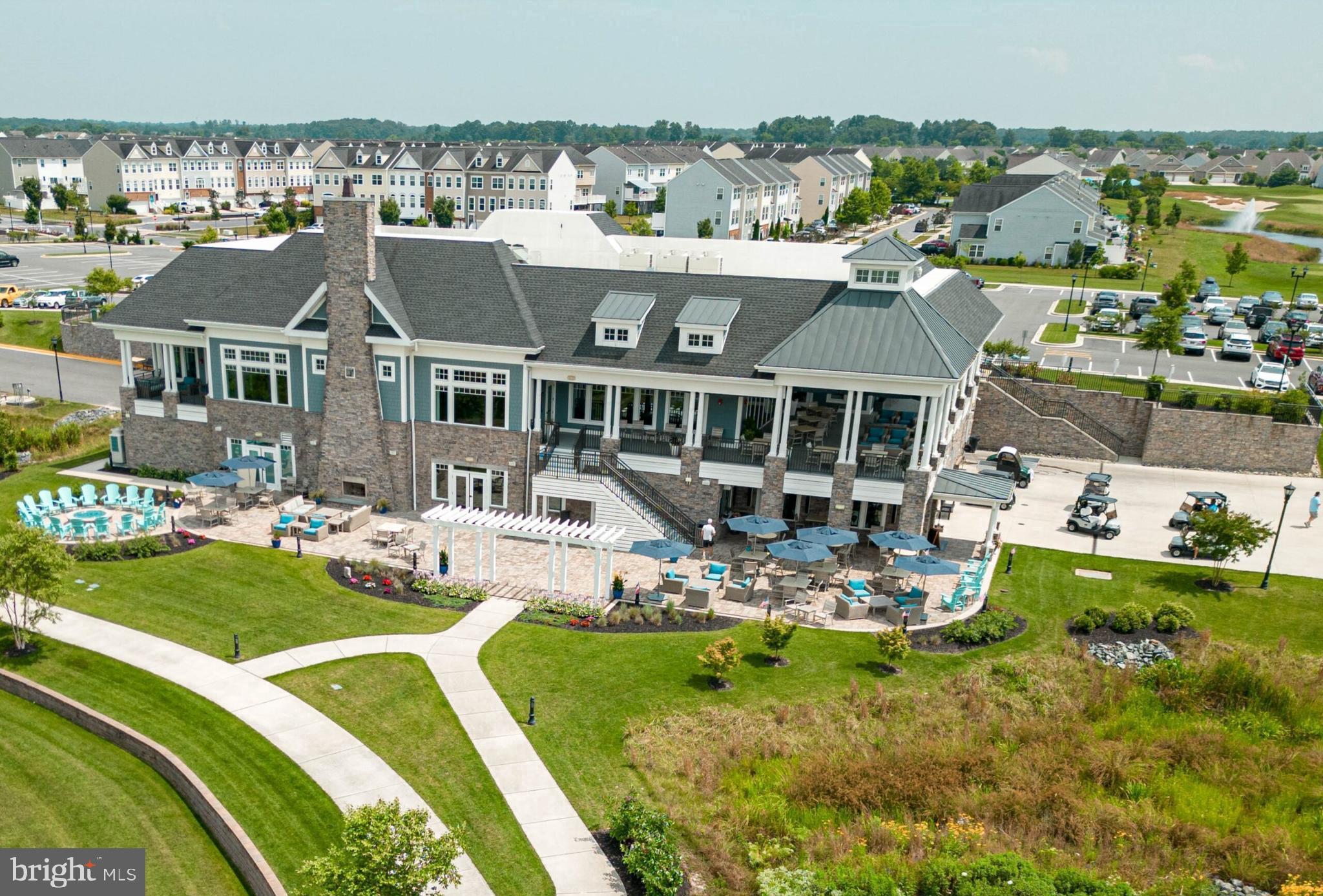 PLANTATION LAKES - Residential