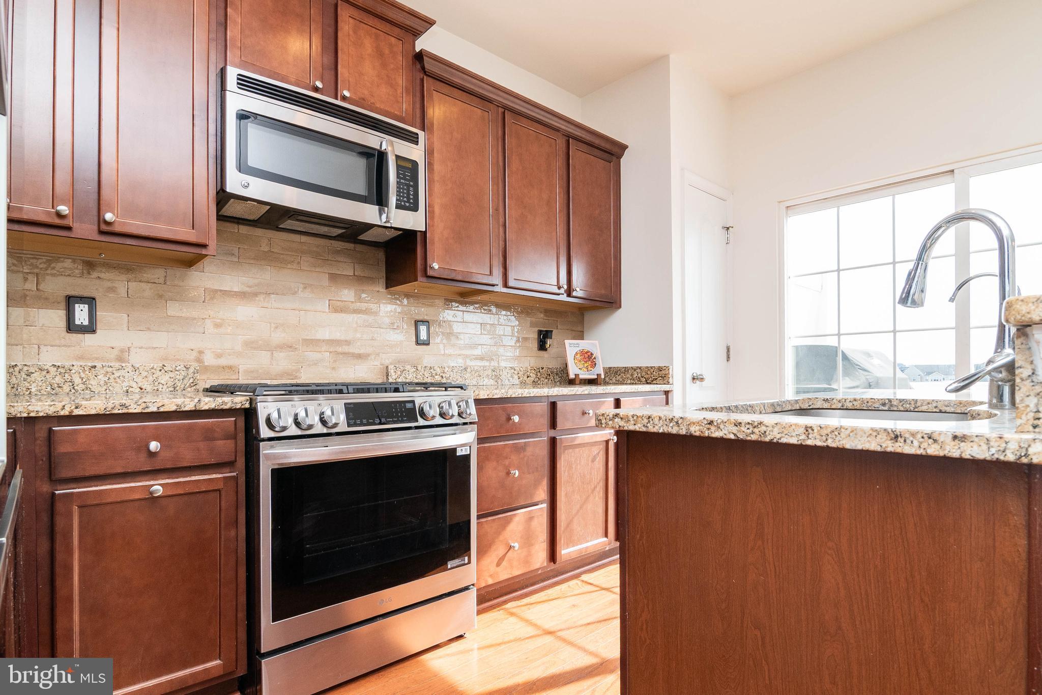 PLANTATION LAKES - Residential