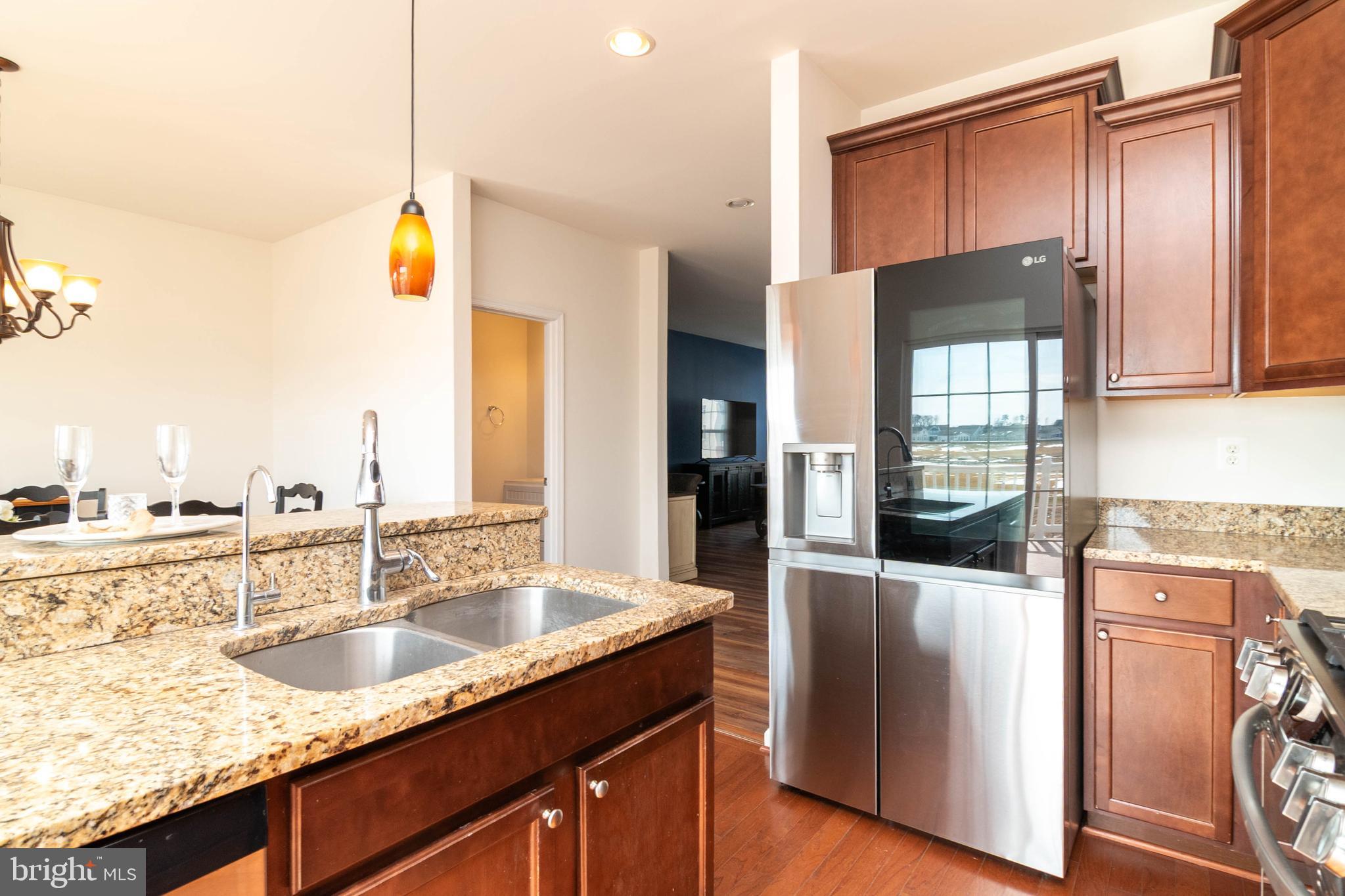 PLANTATION LAKES - Residential