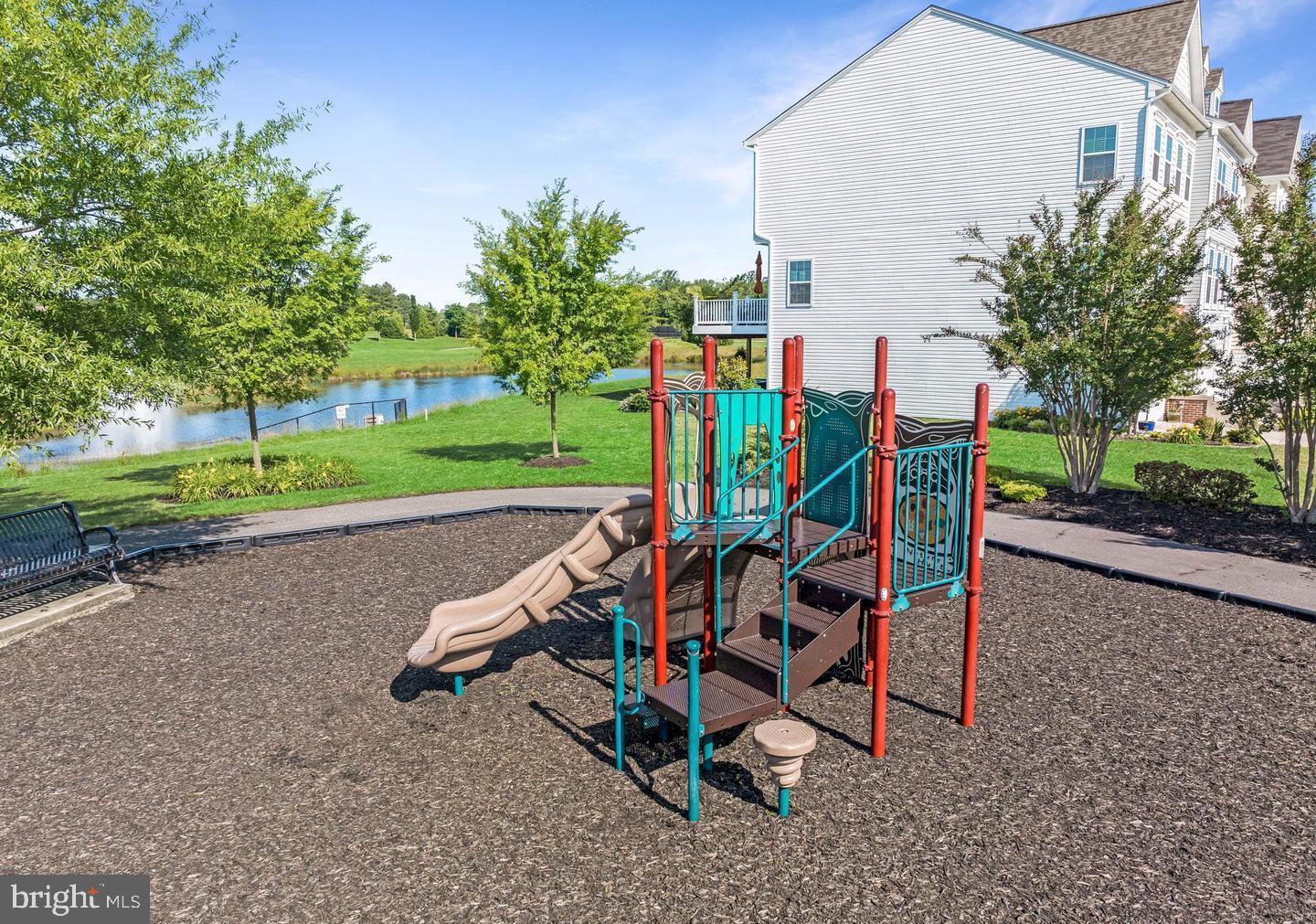 PLANTATION LAKES - Residential