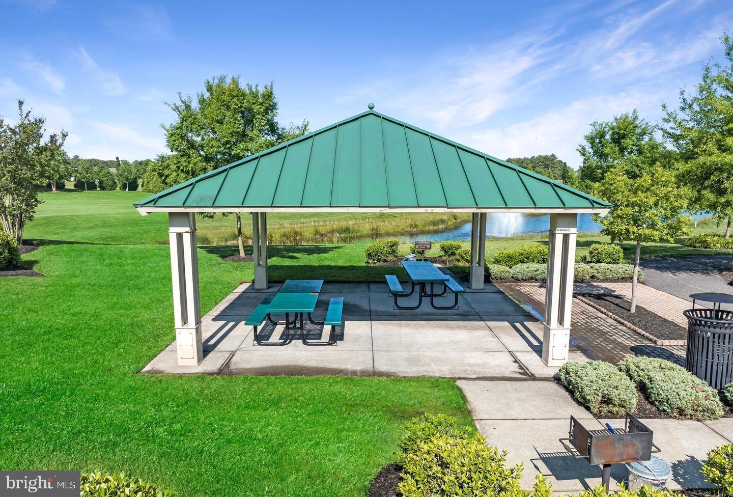 PLANTATION LAKES - Residential