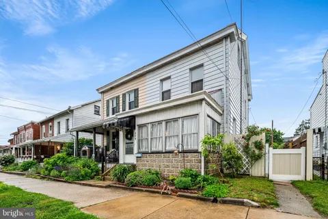 359 Jefferson Avenue, Downingtown, PA 19335 - MLS#: PACT2098068