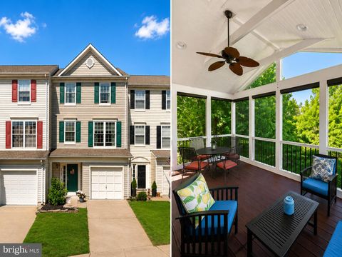 Photo of 44168 Paget Terrace, ASHBURN, VA 20147 (MLS # VALO2125892)