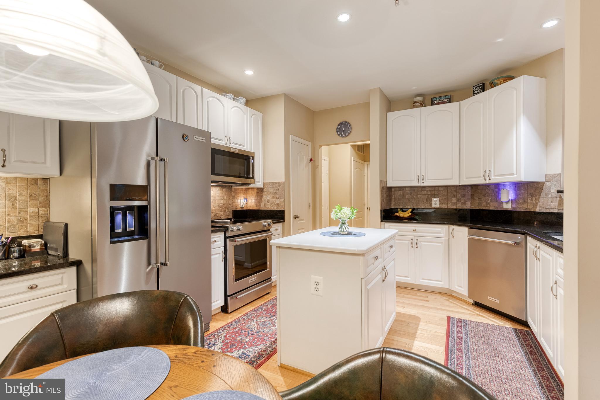 HIGH VIEW AT HUNT VALLEY - Residential