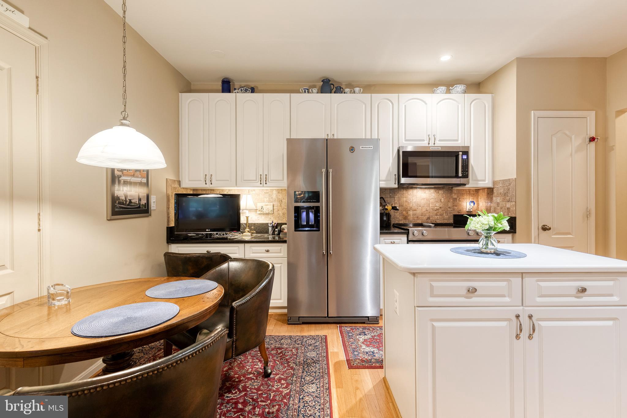 HIGH VIEW AT HUNT VALLEY - Residential