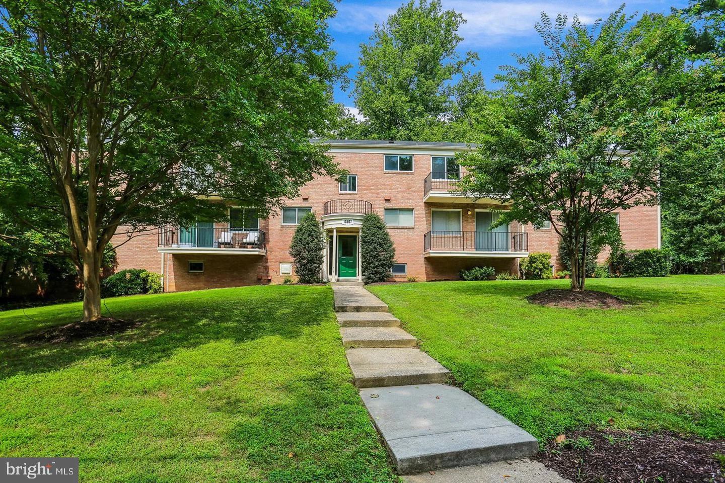 10507 Weymouth Street Unit W2