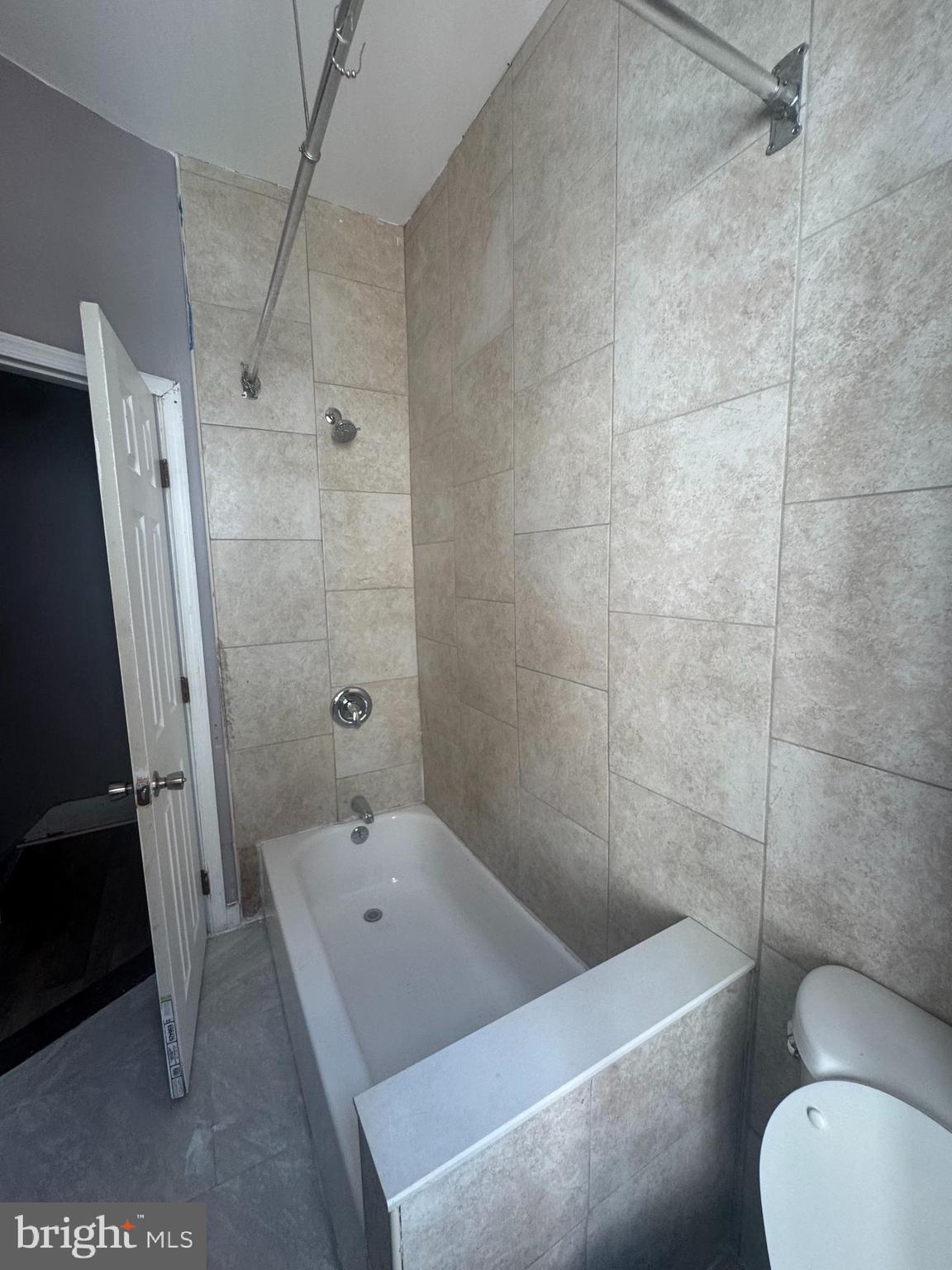 NORTH CENTRAL - Residential Lease