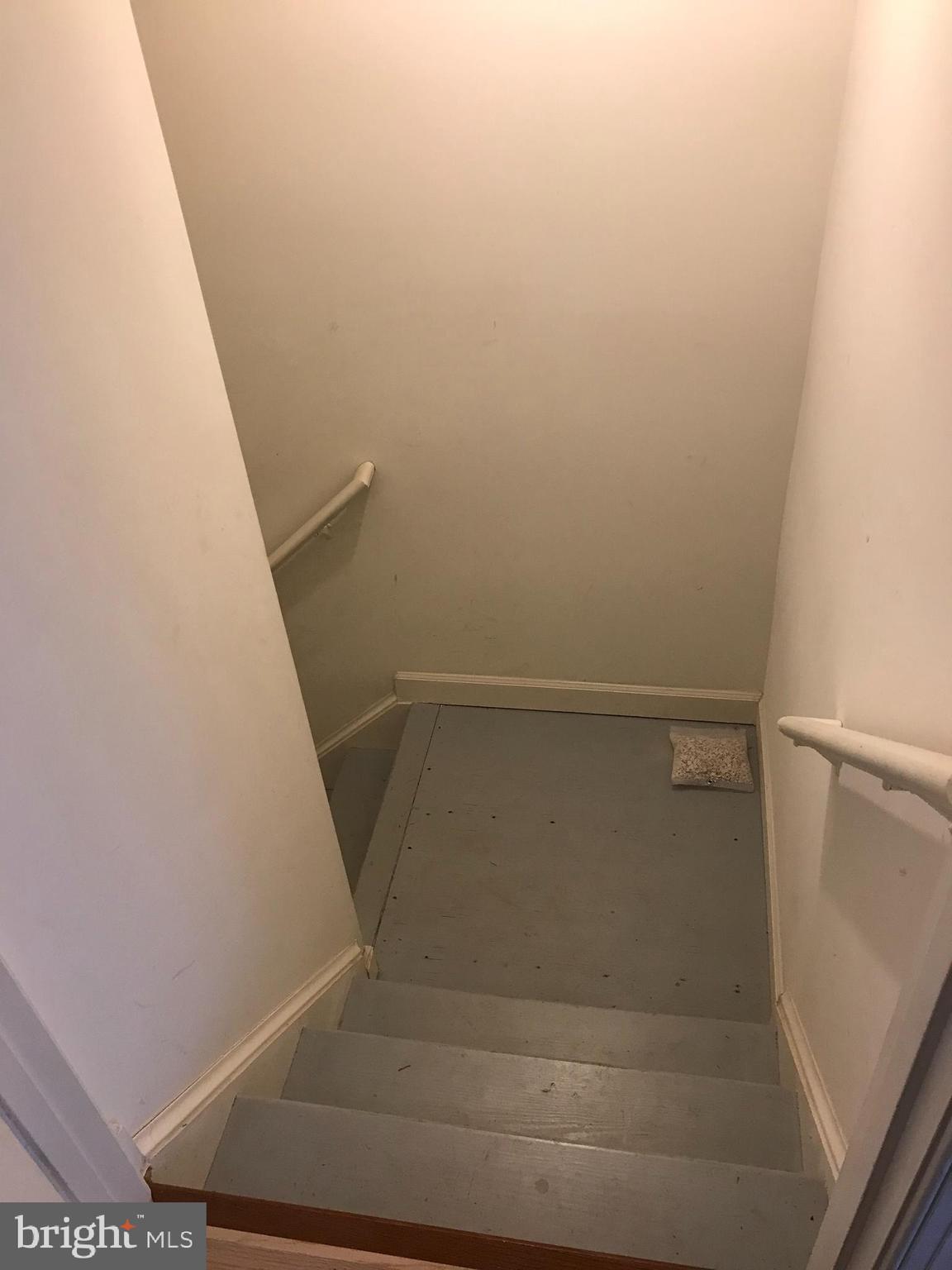 CLOPPERS MILL WEST - Residential Lease