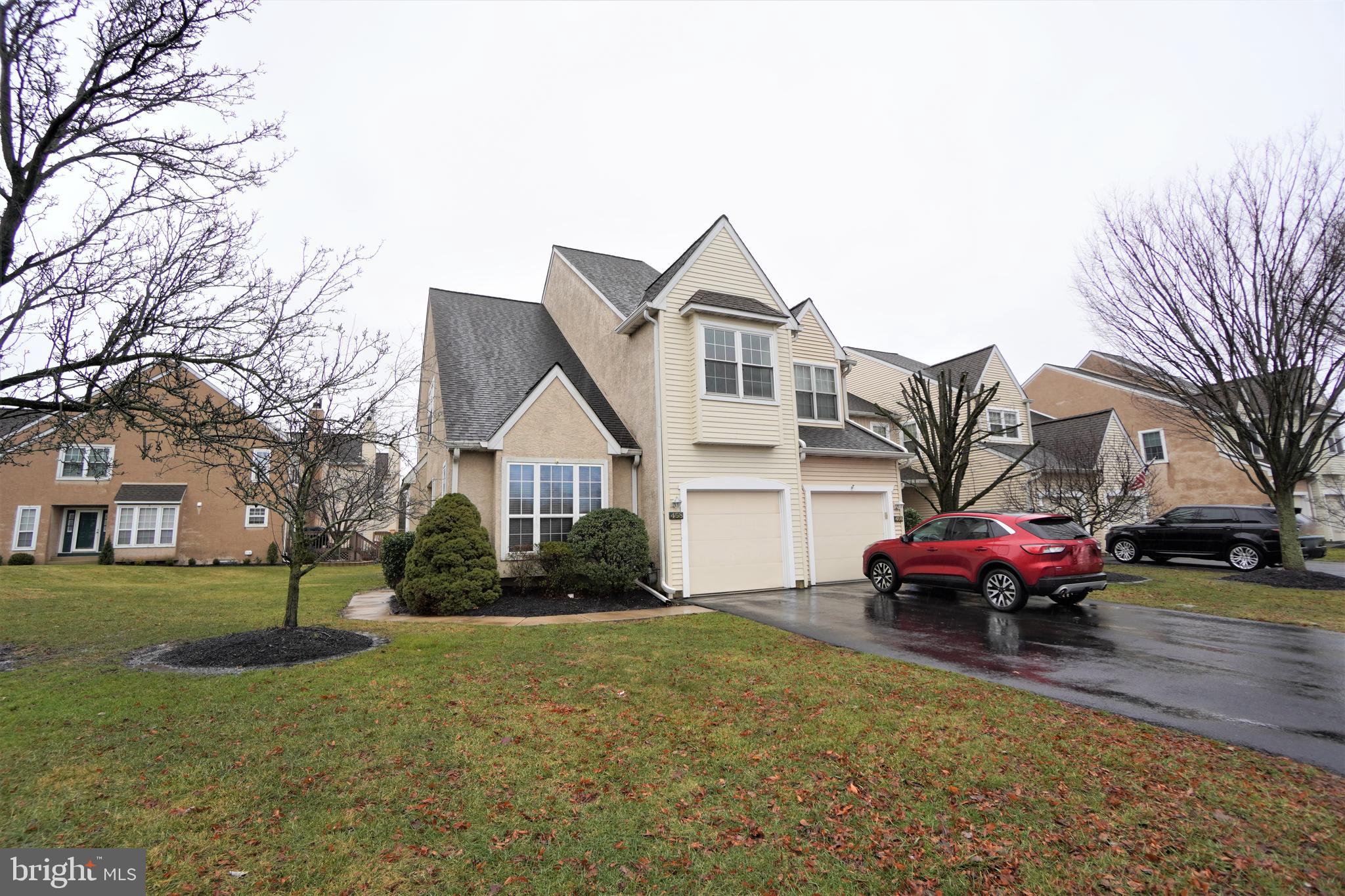 PINE CREST - Residential Lease