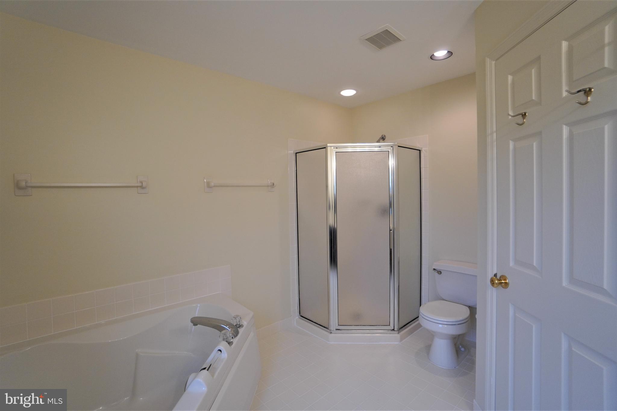 PINE CREST - Residential Lease