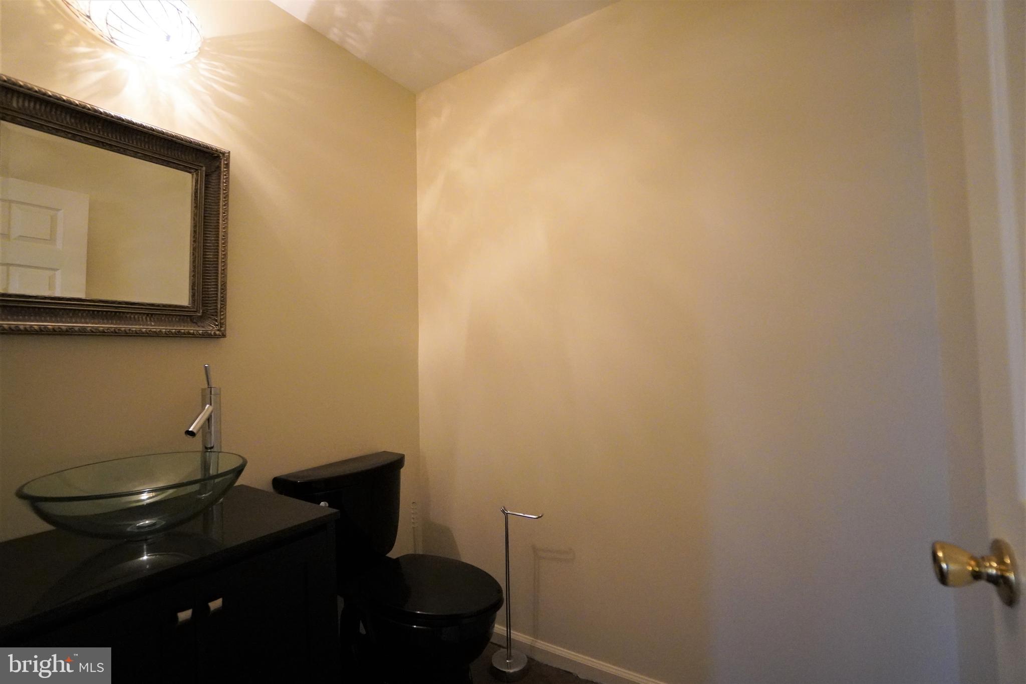 PINE CREST - Residential Lease