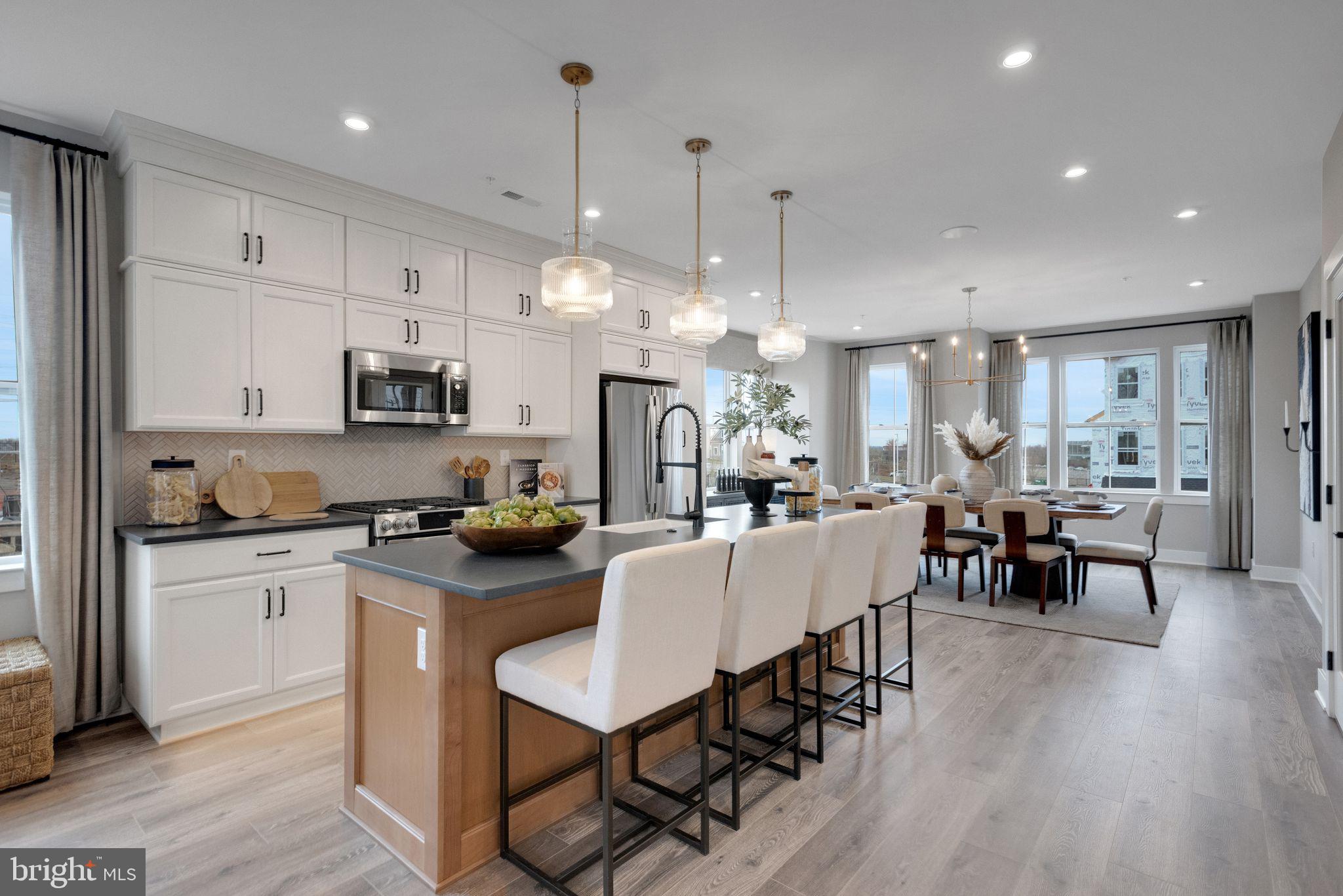 WESTVIEW SQUARE - Residential