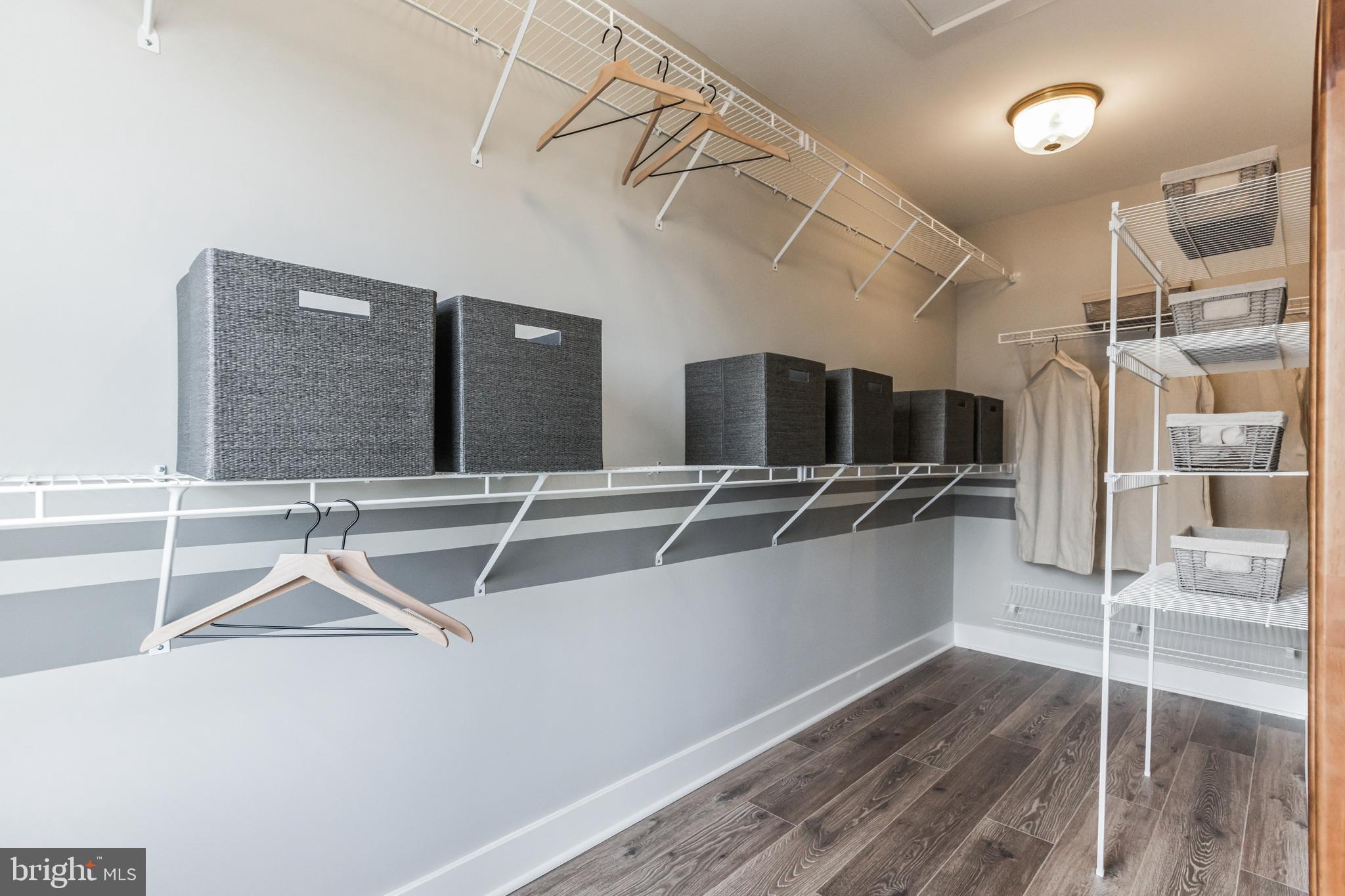 WESTVIEW SQUARE - Residential