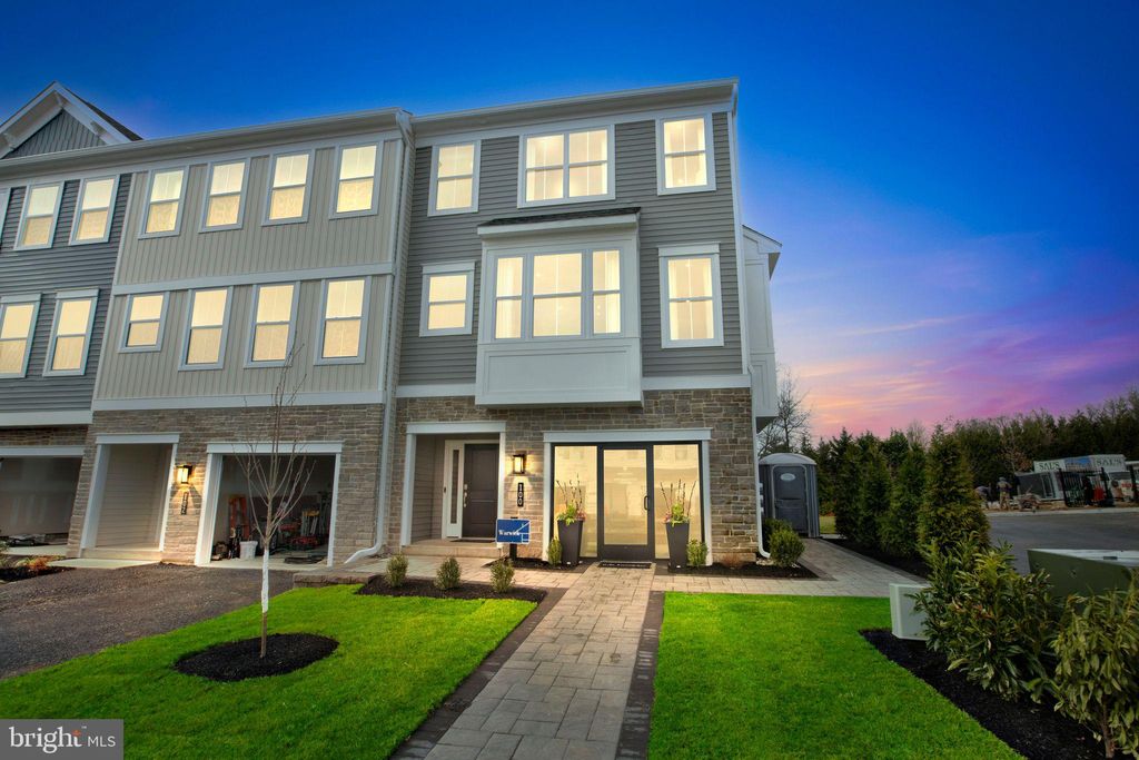 Photo of 126 Jameson Way #10 WARWICK INTERIOR, CHALFONT, PA 18914 (MLS # PABU2114054)