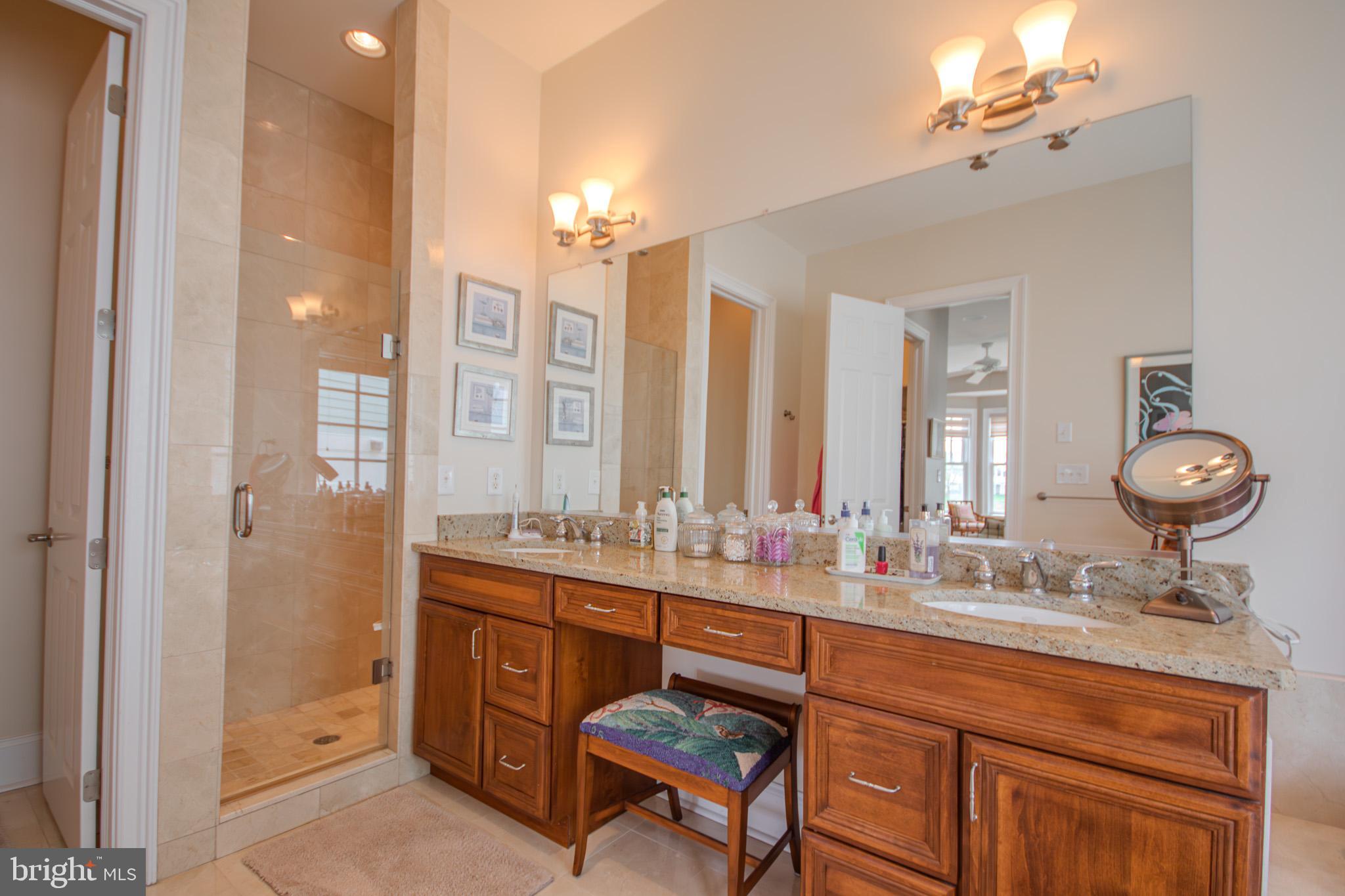 PENINSULA - Residential