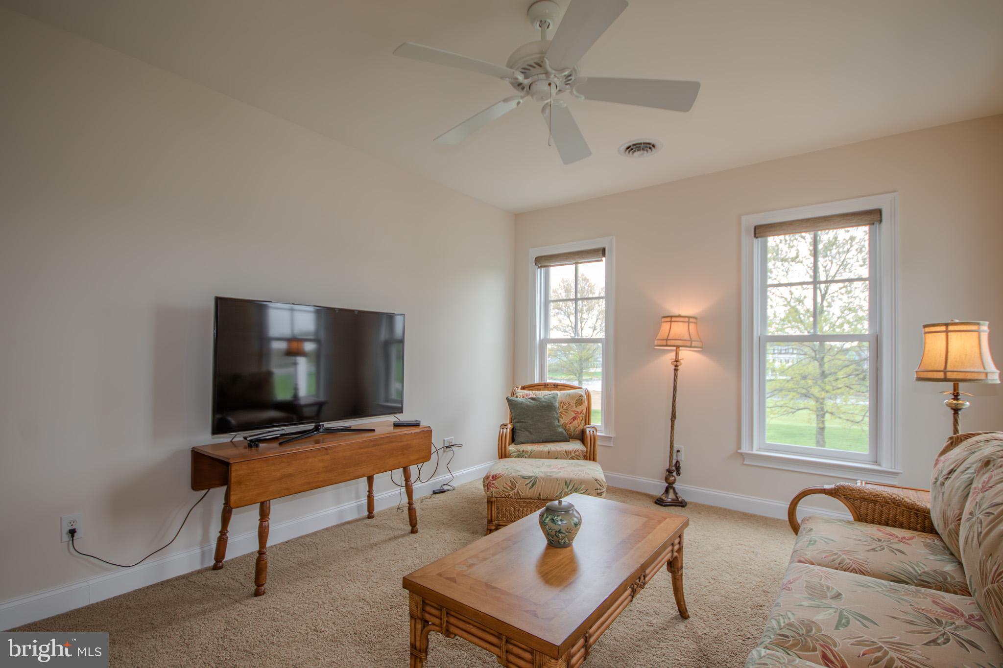 PENINSULA - Residential