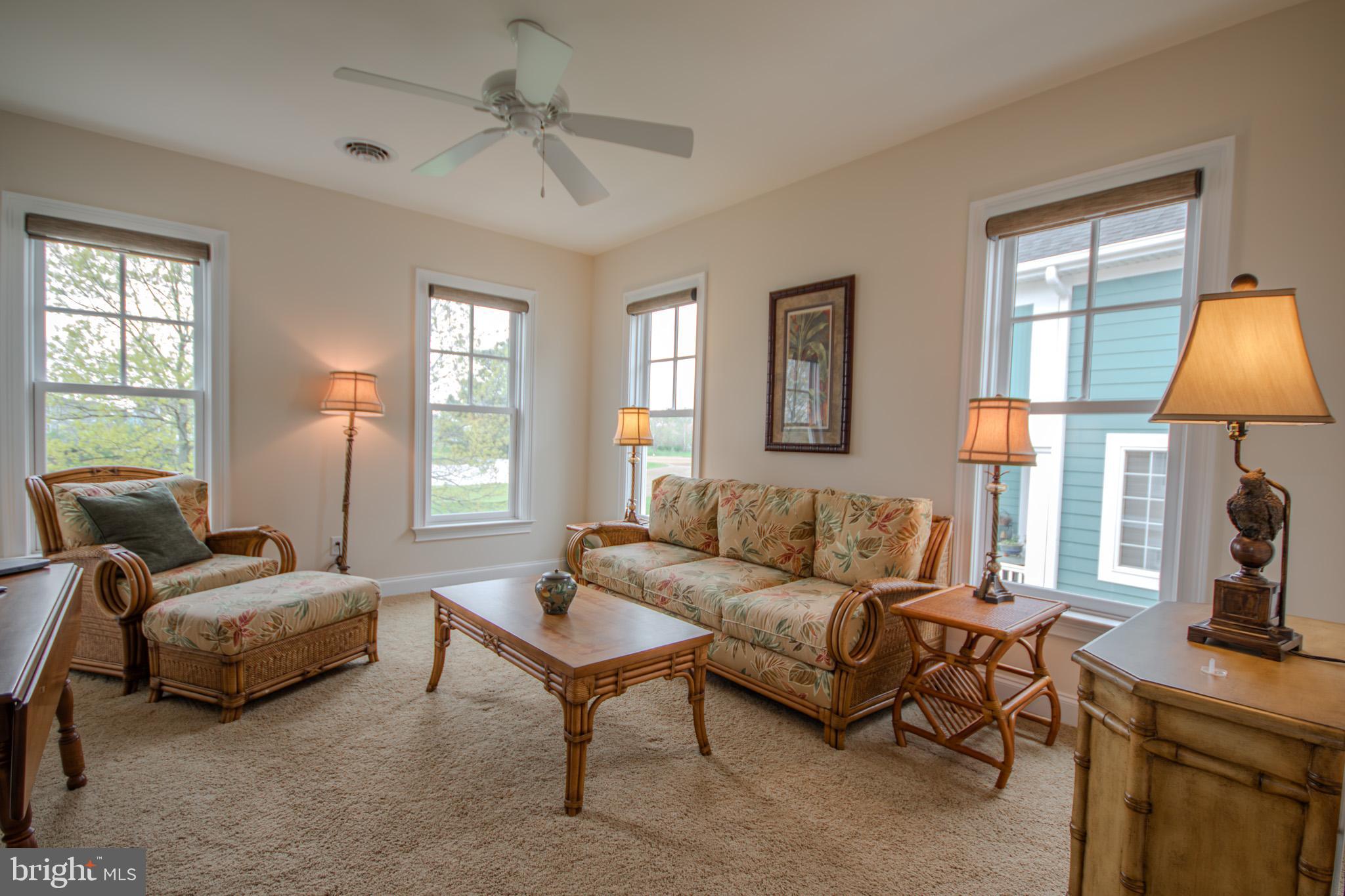 PENINSULA - Residential