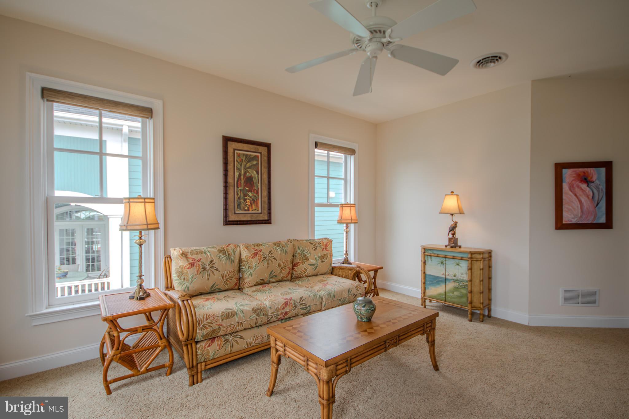 PENINSULA - Residential