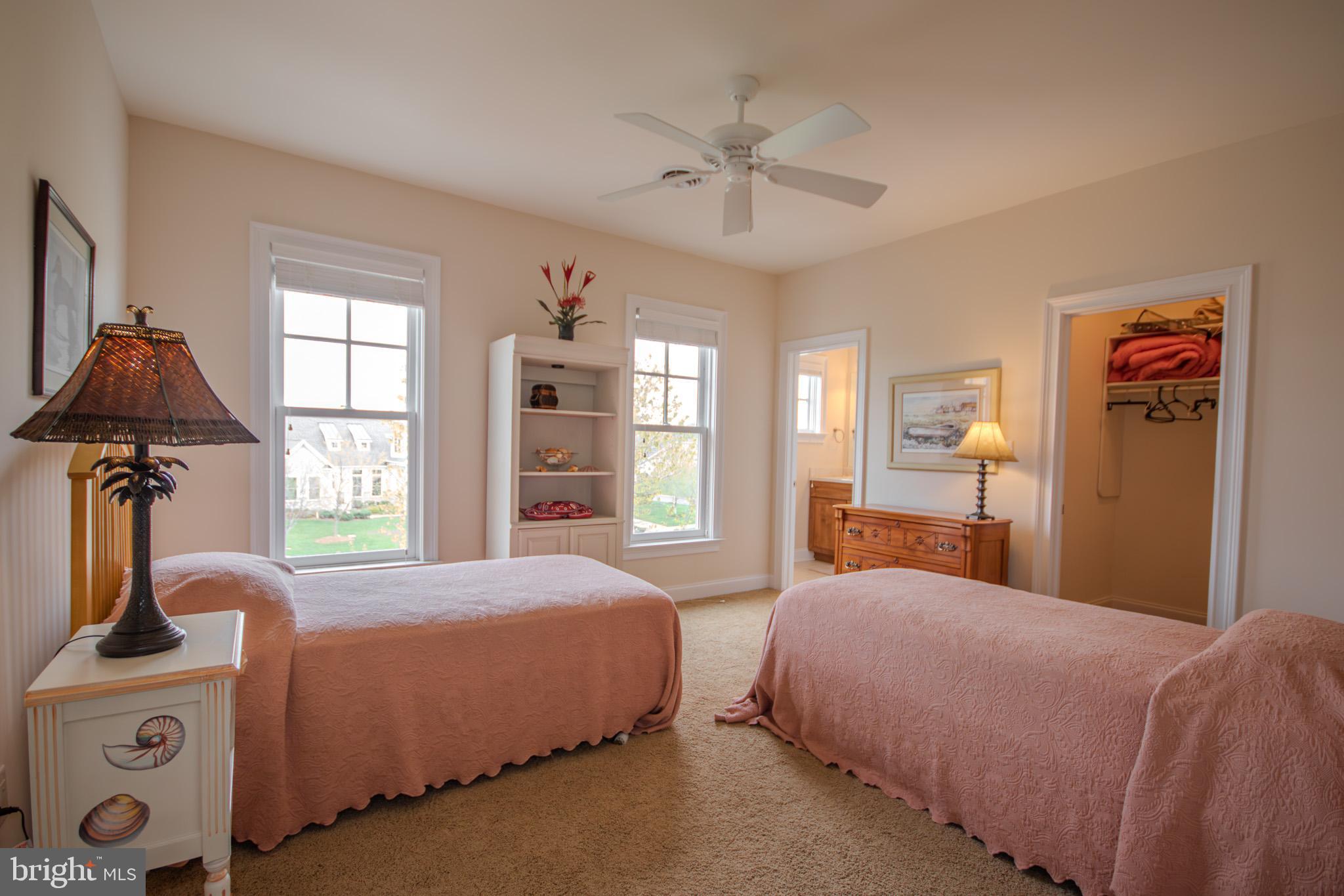 PENINSULA - Residential