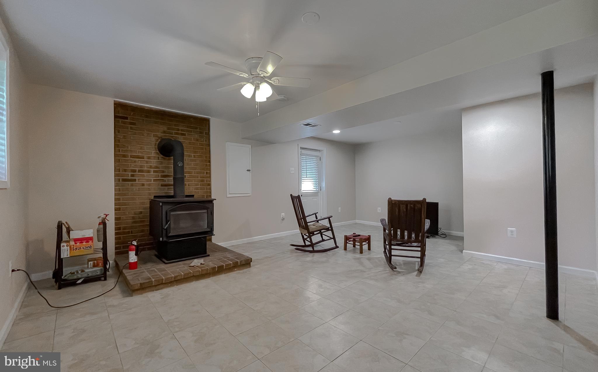 WHITE OAK VILLAGE - Residential